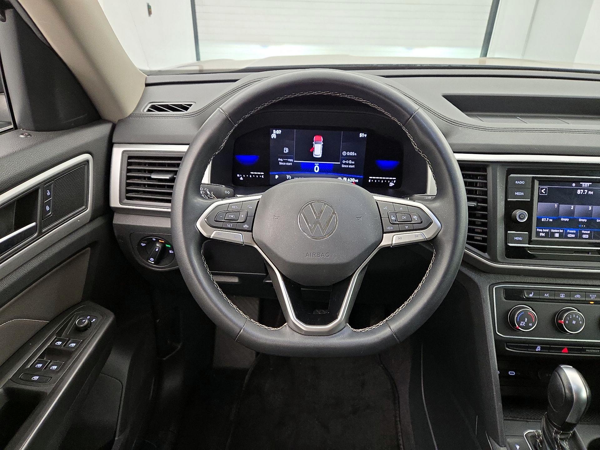 Thumbnail: 2022 Volkswagen Atlas - 10