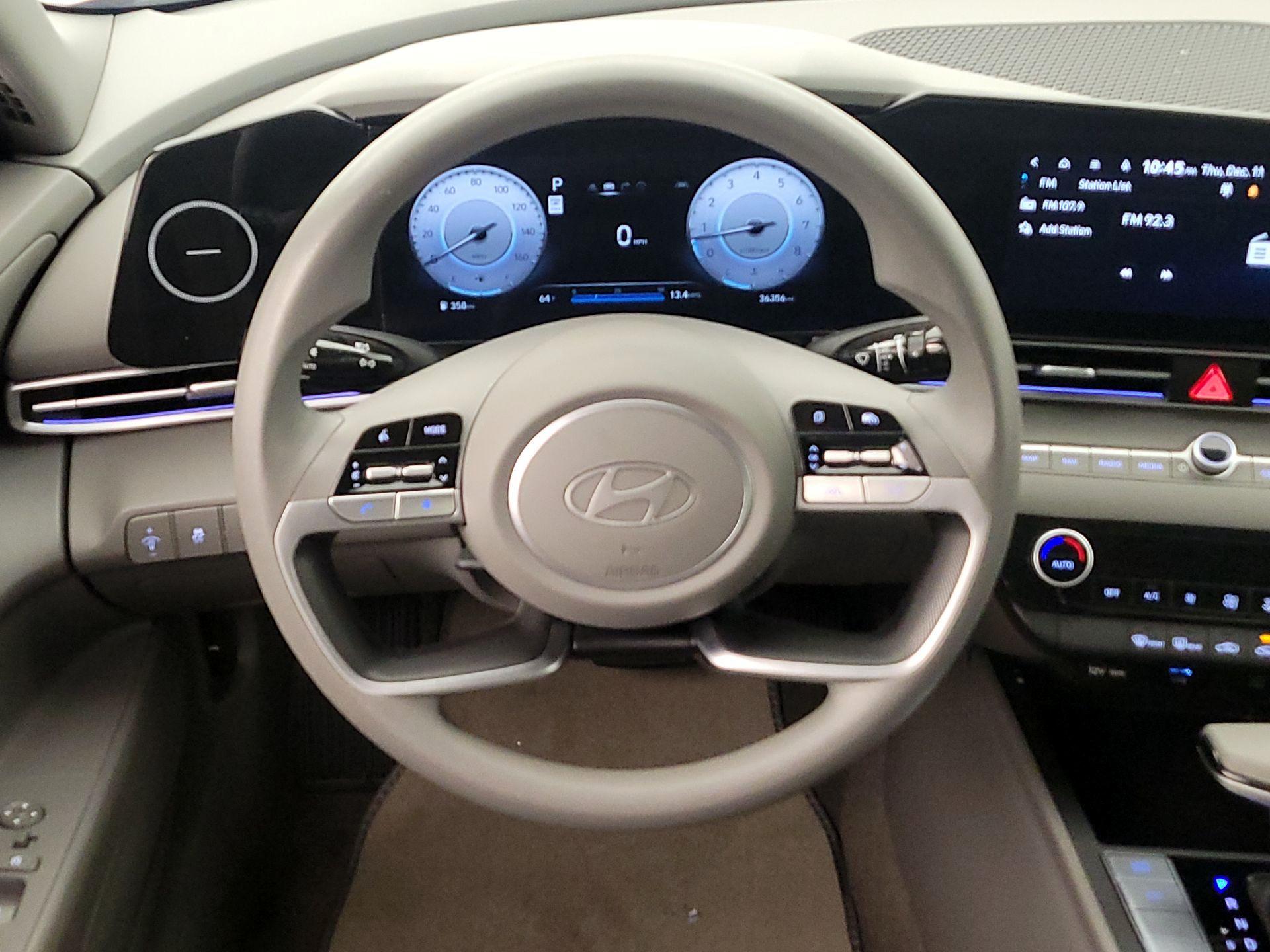 Thumbnail: 2024 Hyundai Elantra - 10
