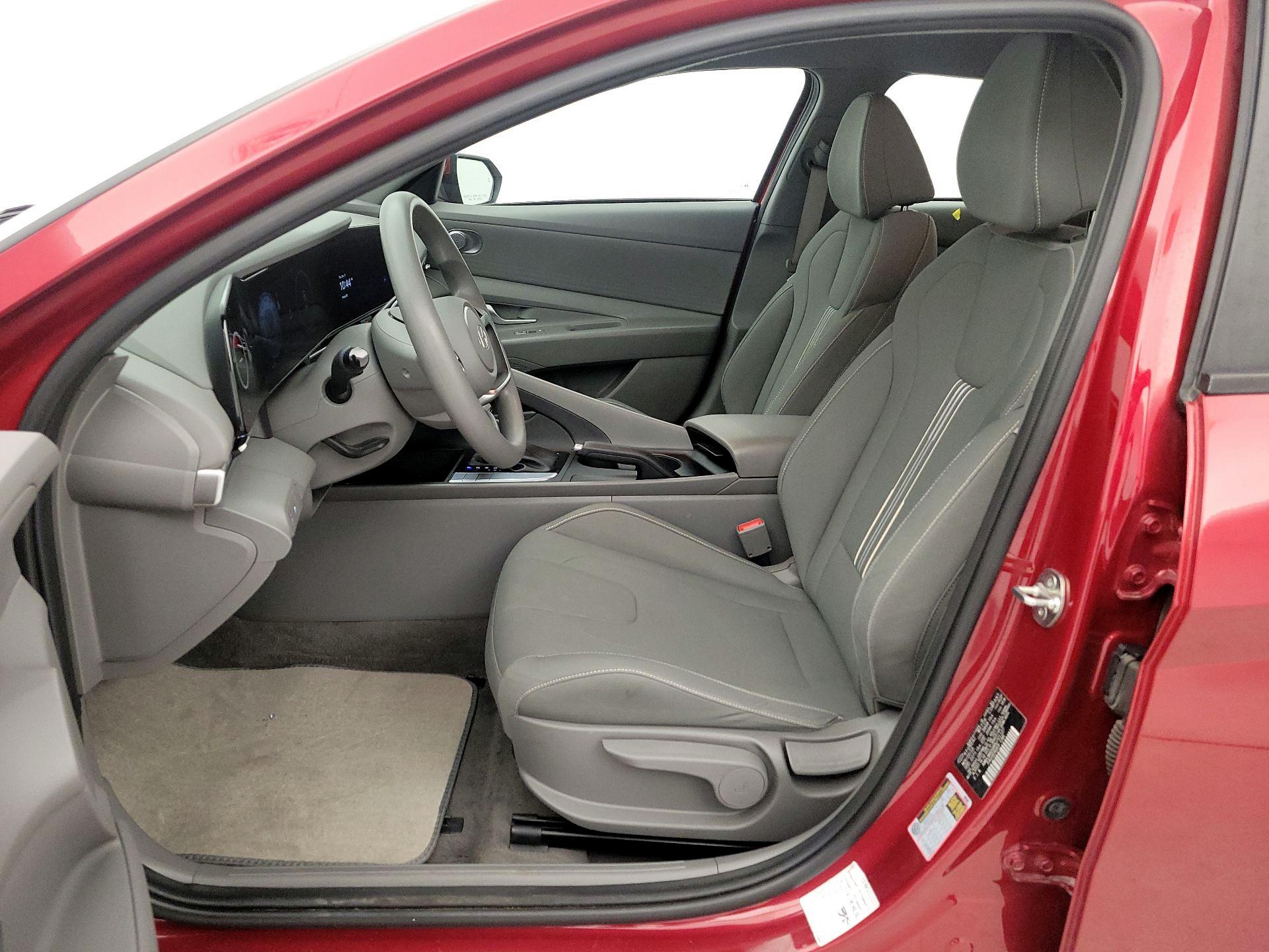 Thumbnail: 2024 Hyundai Elantra - 11