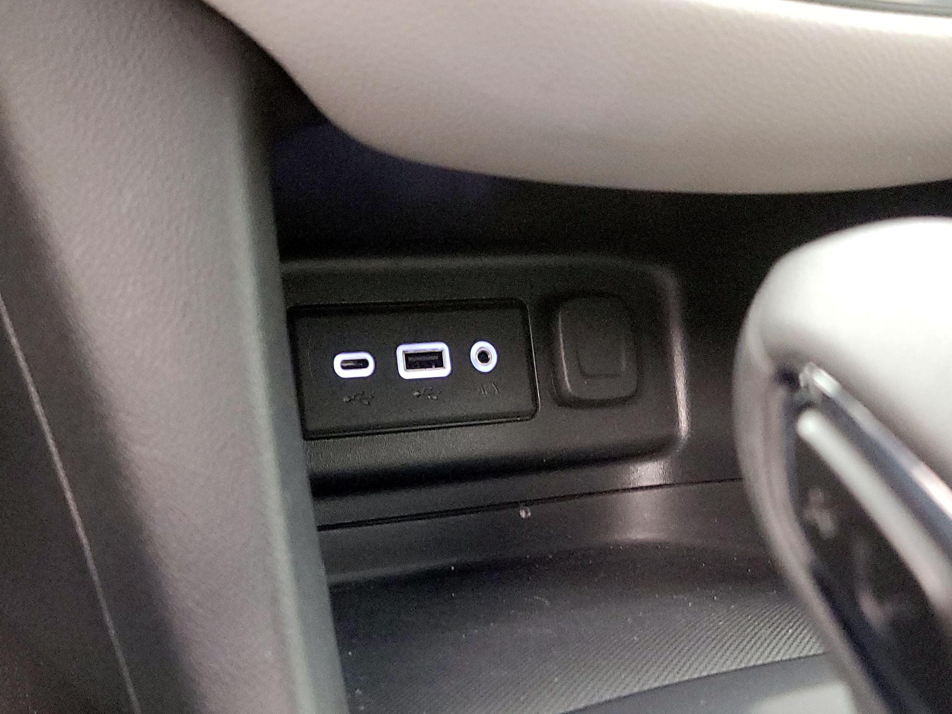 Thumbnail: 2023 Chevrolet Equinox - 18