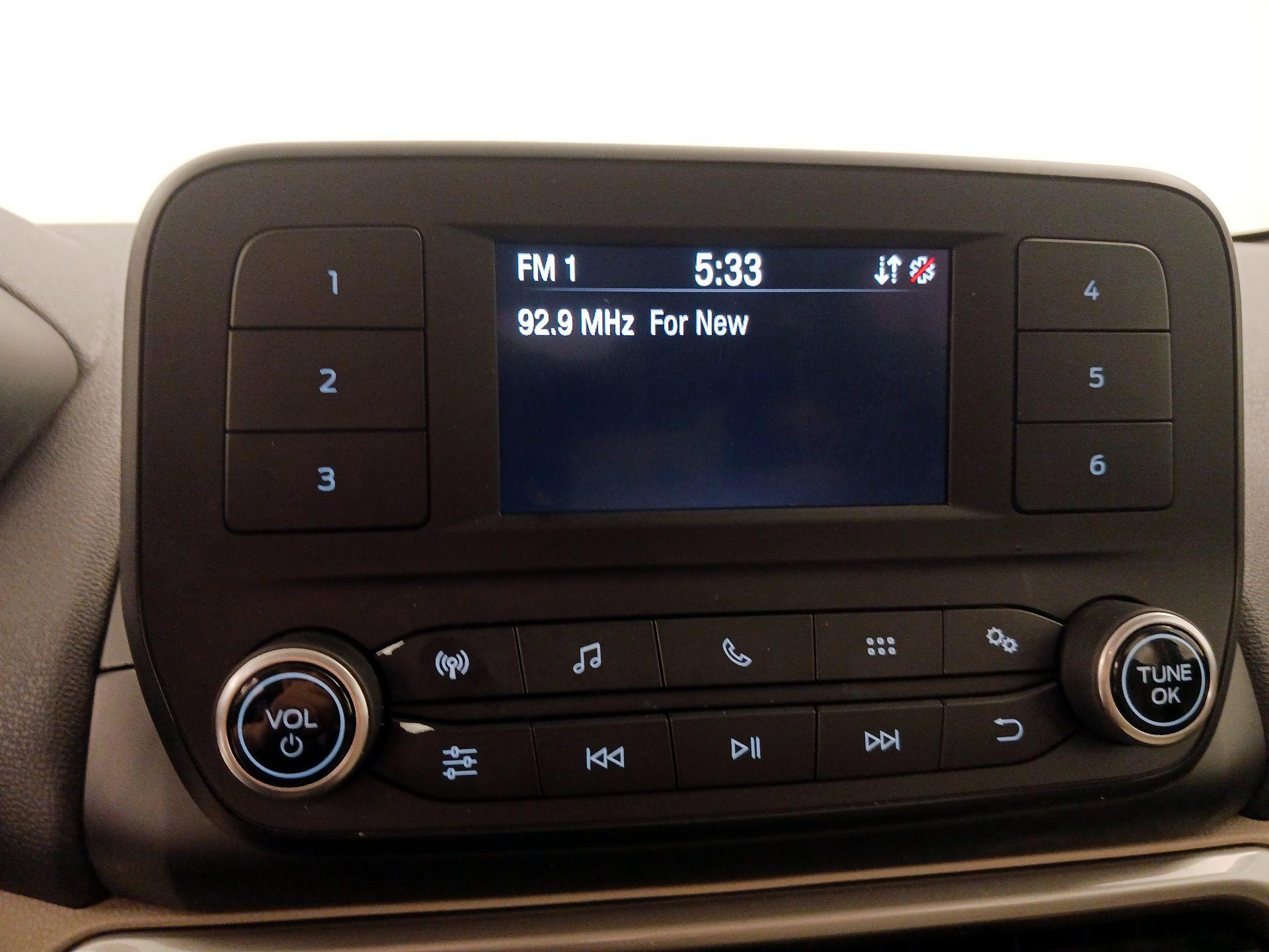 Thumbnail: 2021 Ford EcoSport - 15