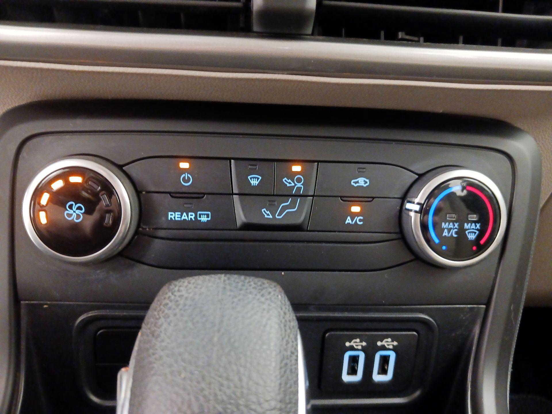 Thumbnail: 2021 Ford EcoSport - 16