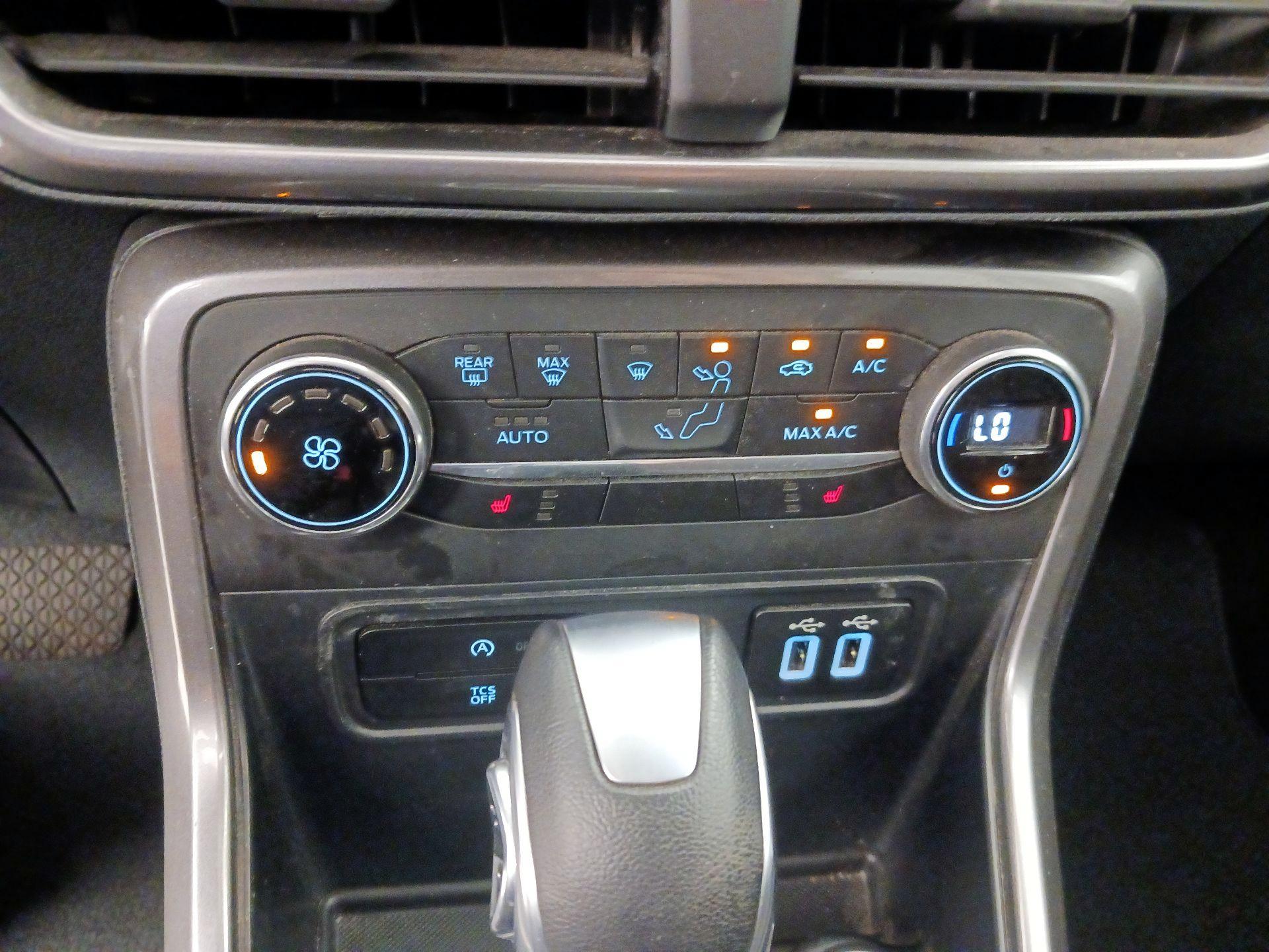 Thumbnail: 2021 Ford EcoSport - 17