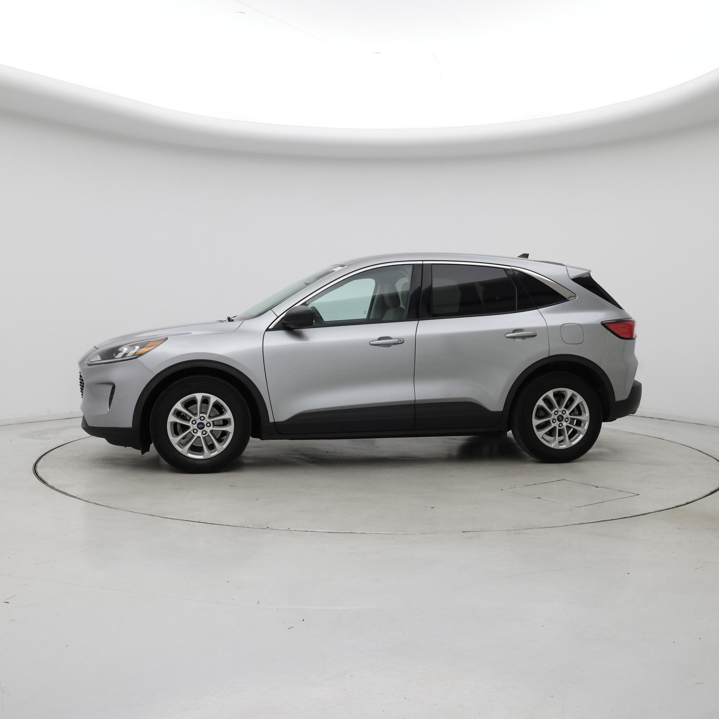 Thumbnail: 2022 Ford Escape - 3