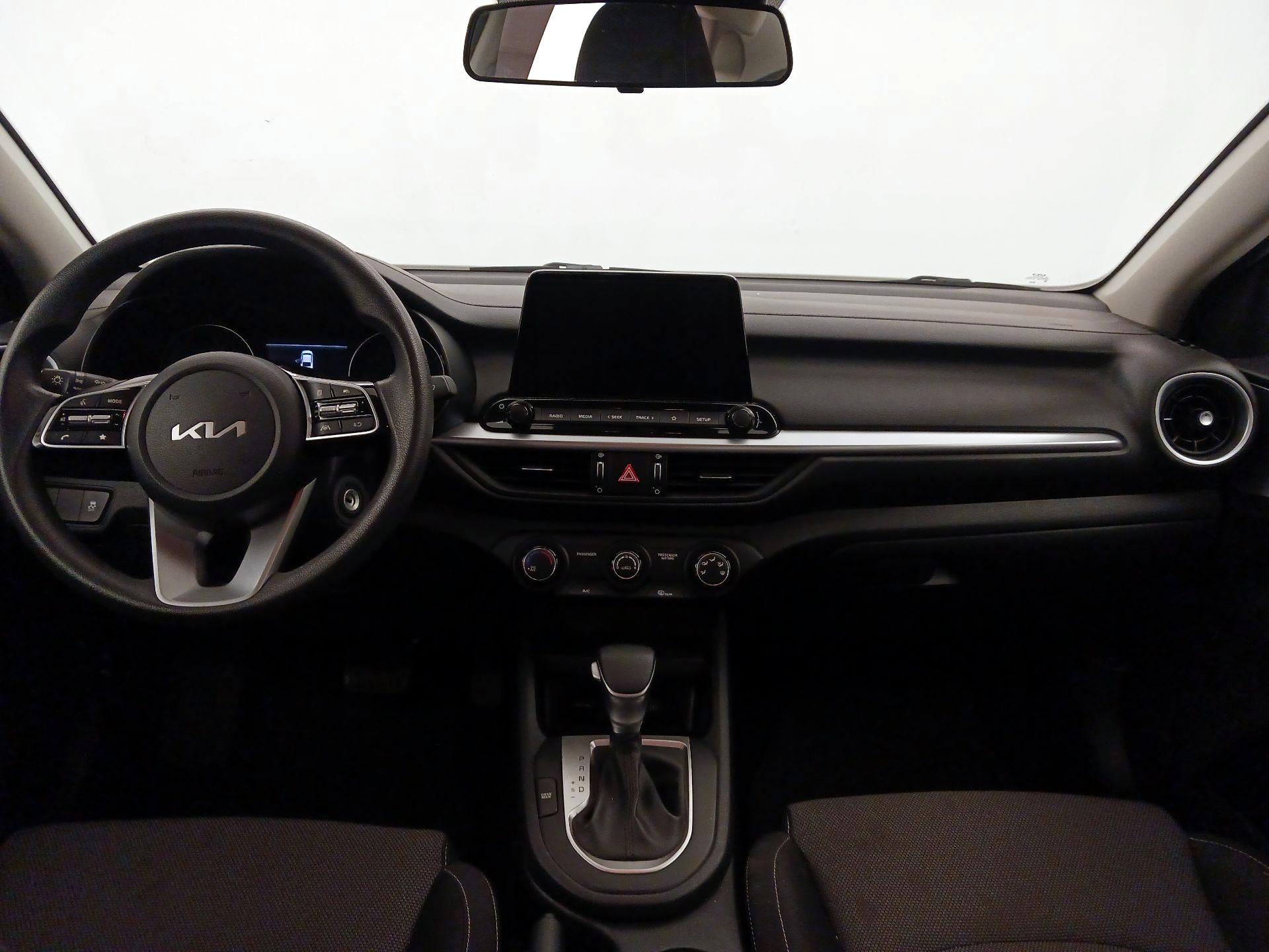 Thumbnail: 2024 Kia Forte - 9