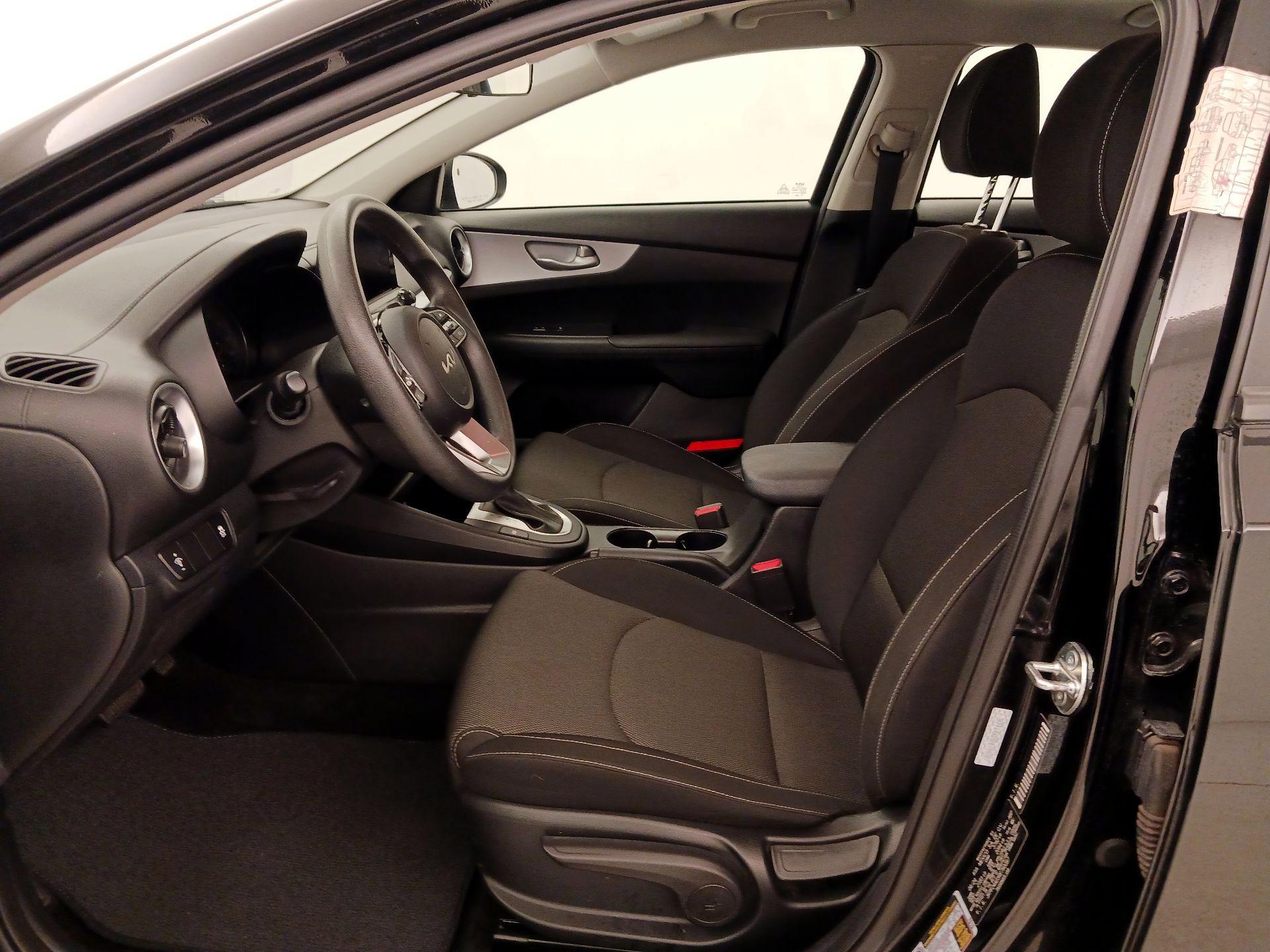 Thumbnail: 2024 Kia Forte - 11