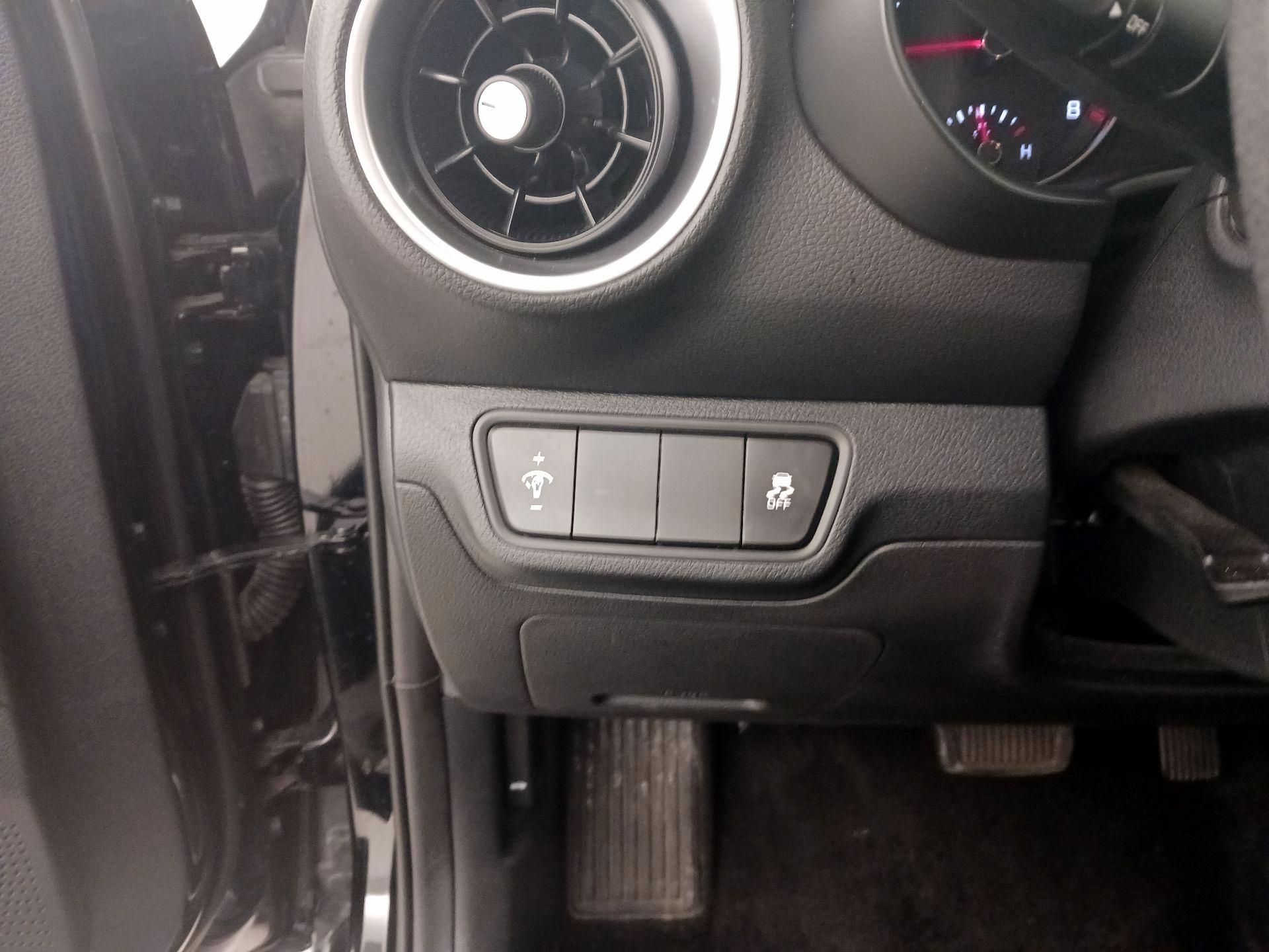 Thumbnail: 2024 Kia Forte - 13