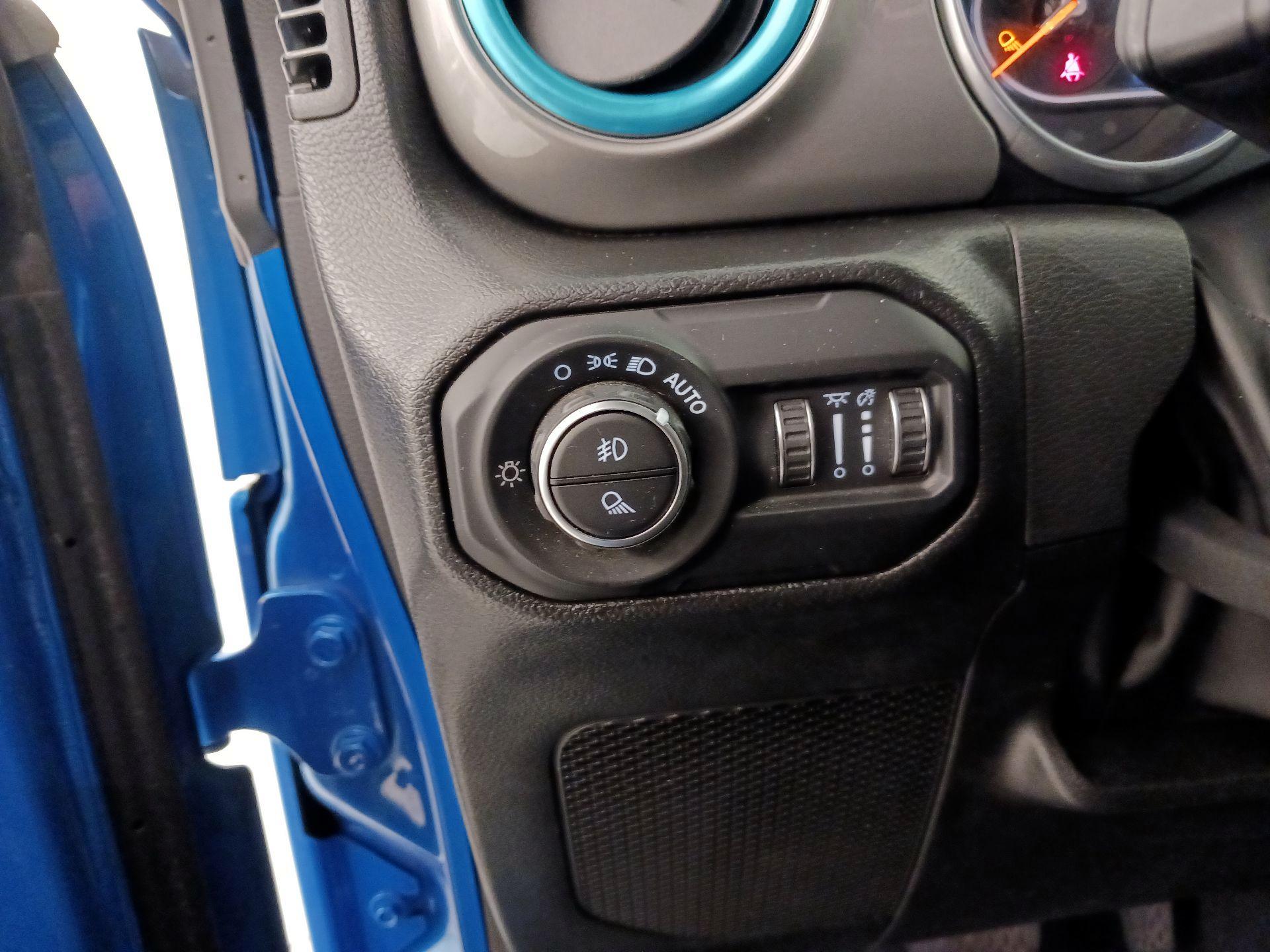 Thumbnail: 2022 Jeep Gladiator - 13