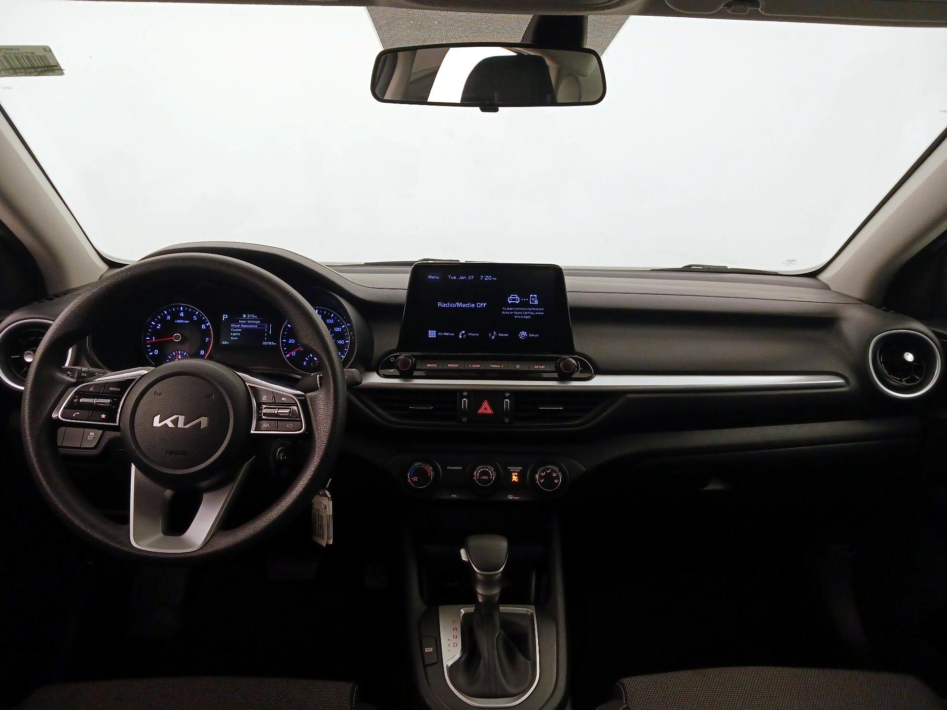 Thumbnail: 2024 Kia Forte - 9