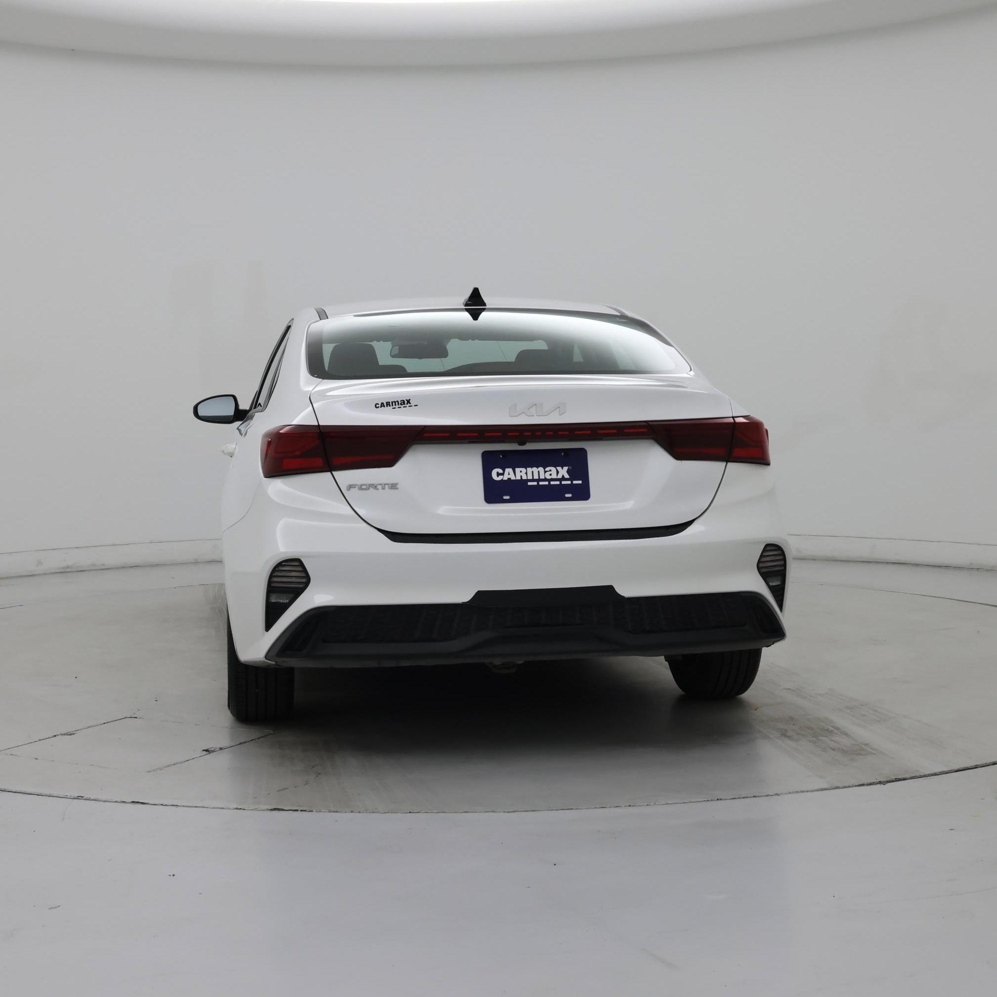 Thumbnail: 2024 Kia Forte - 6