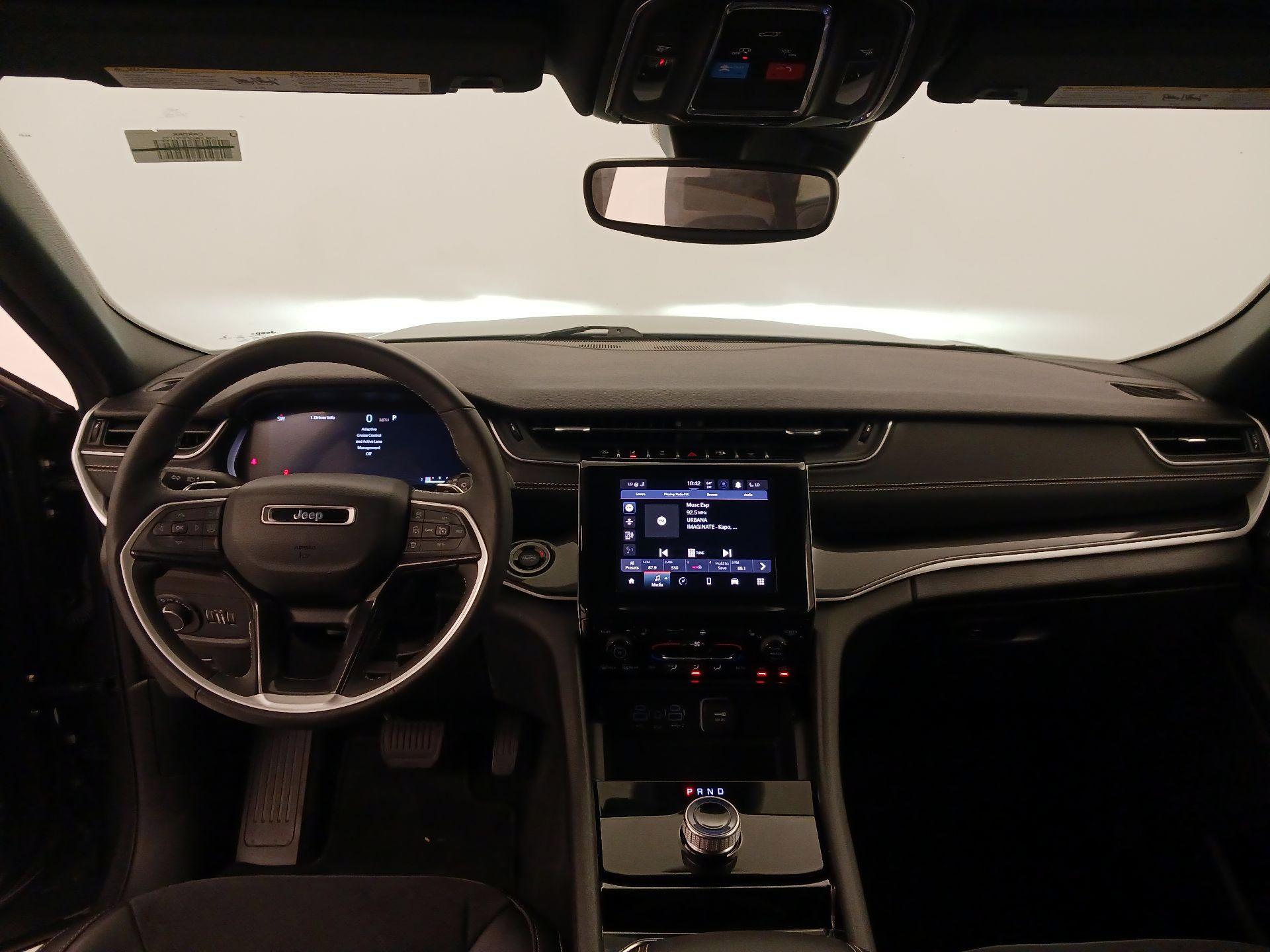 Thumbnail: 2023 Jeep Grand Cherokee - 9