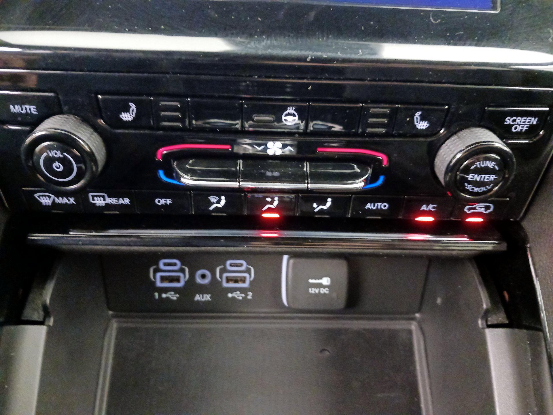 Thumbnail: 2023 Jeep Grand Cherokee - 16