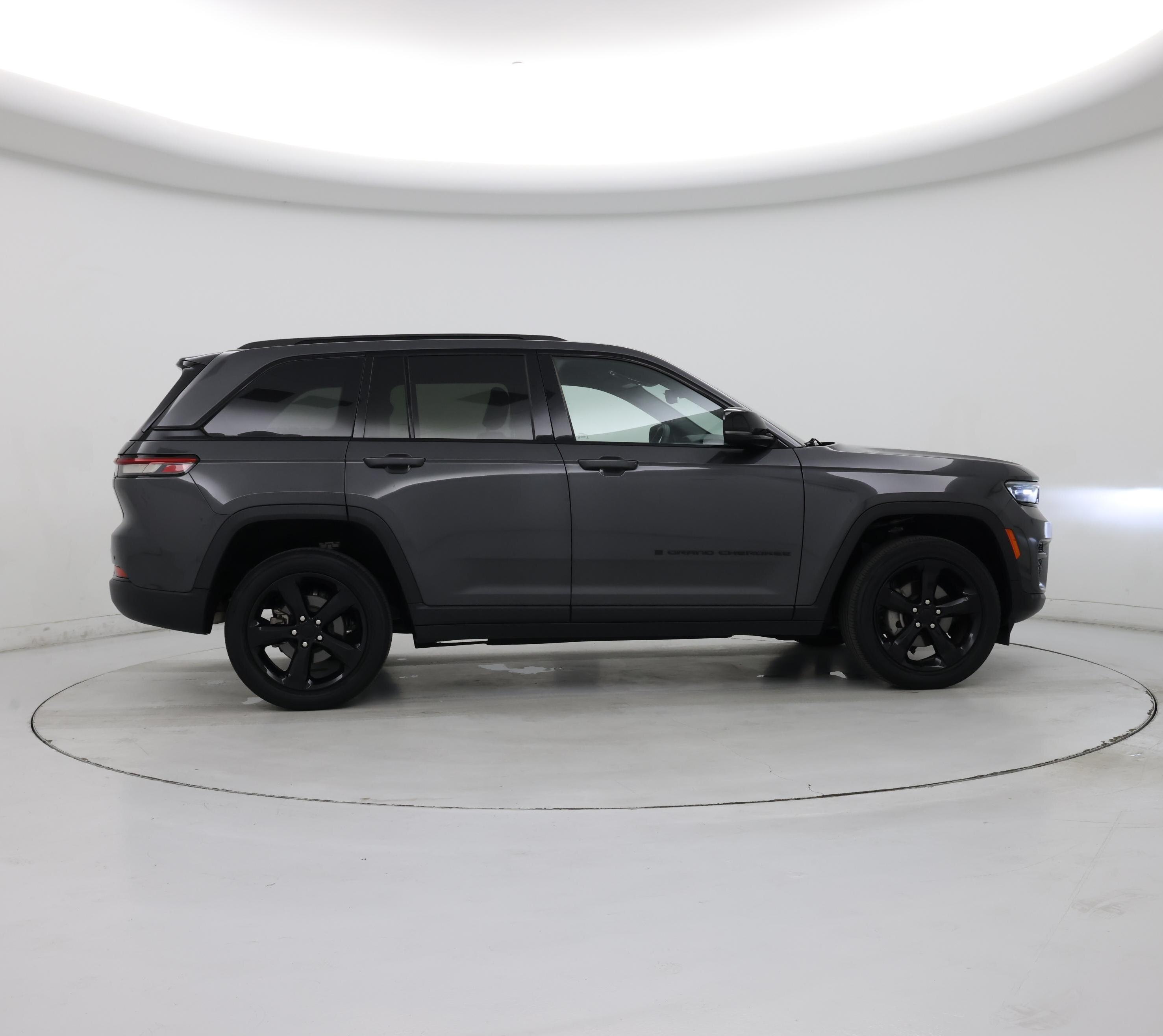 Thumbnail: 2023 Jeep Grand Cherokee - 7