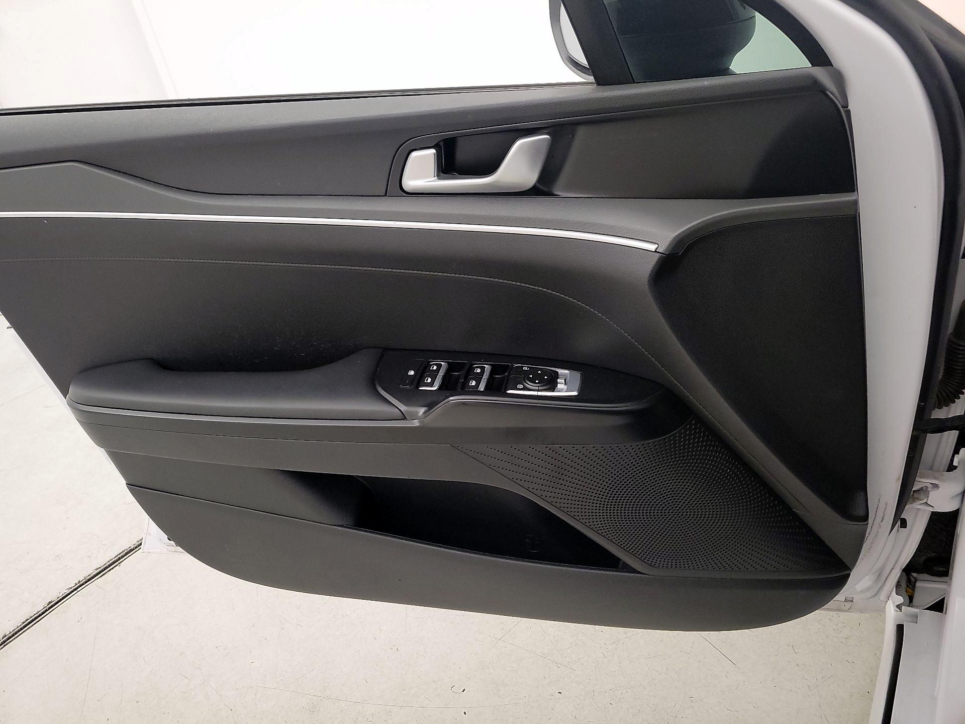 Thumbnail: 2023 Kia K5 - 12