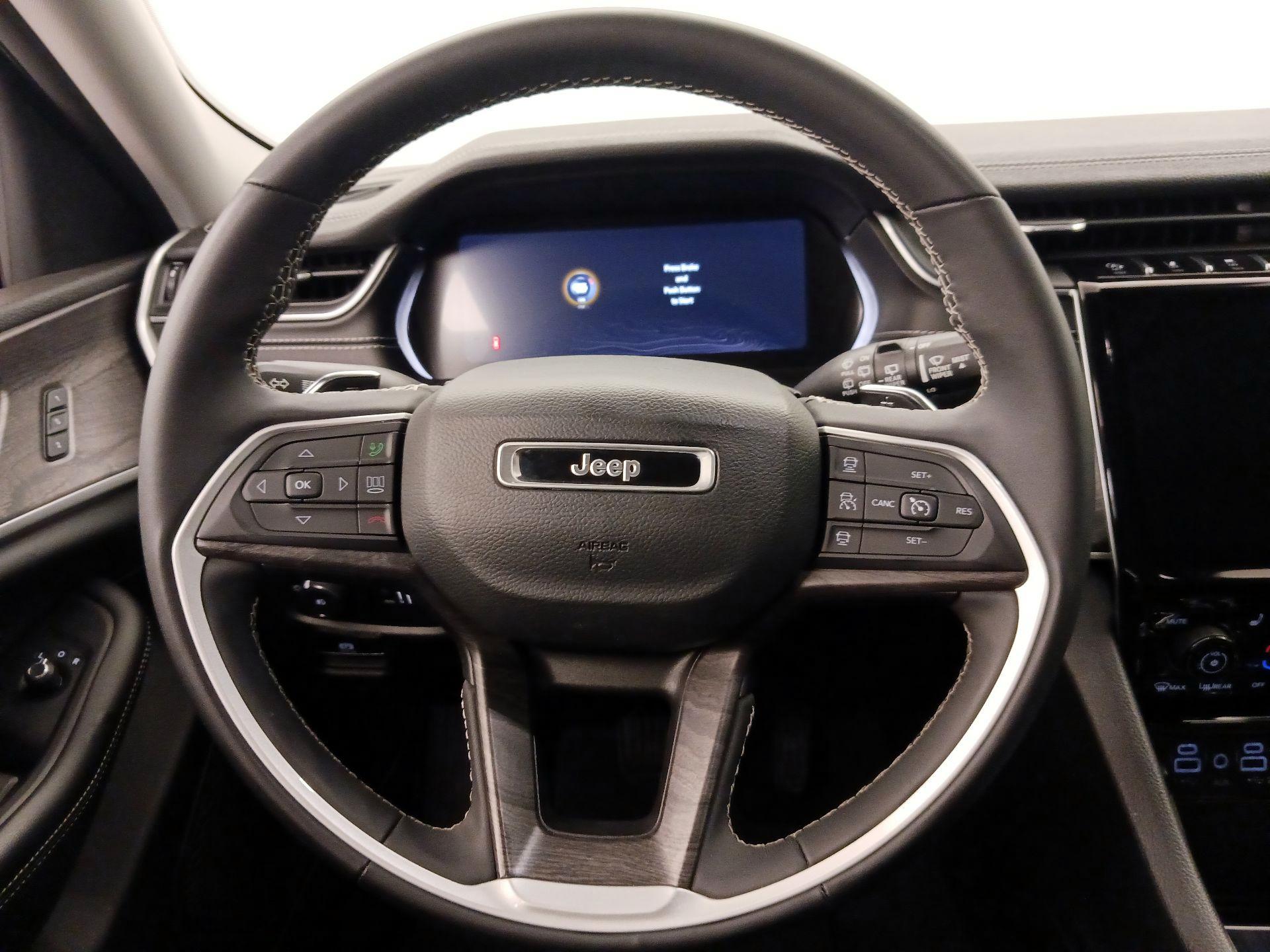 Thumbnail: 2023 Jeep Grand Cherokee - 10