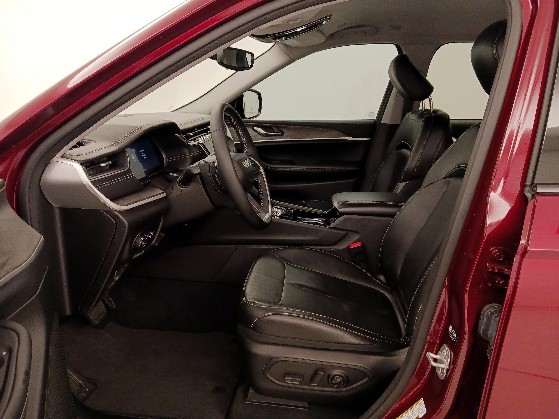 Thumbnail: 2023 Jeep Grand Cherokee - 11