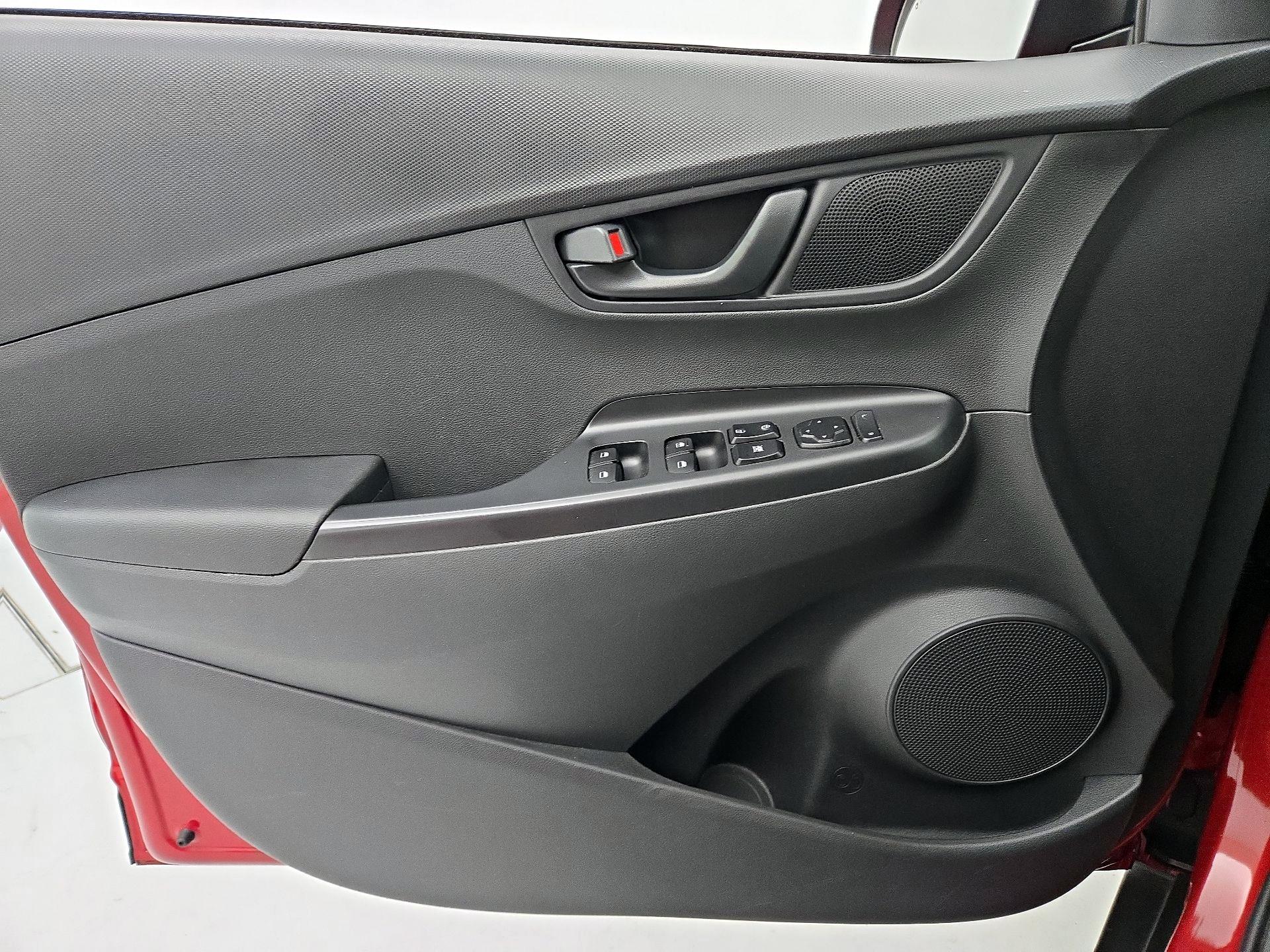 Thumbnail: 2022 Hyundai Kona - 12