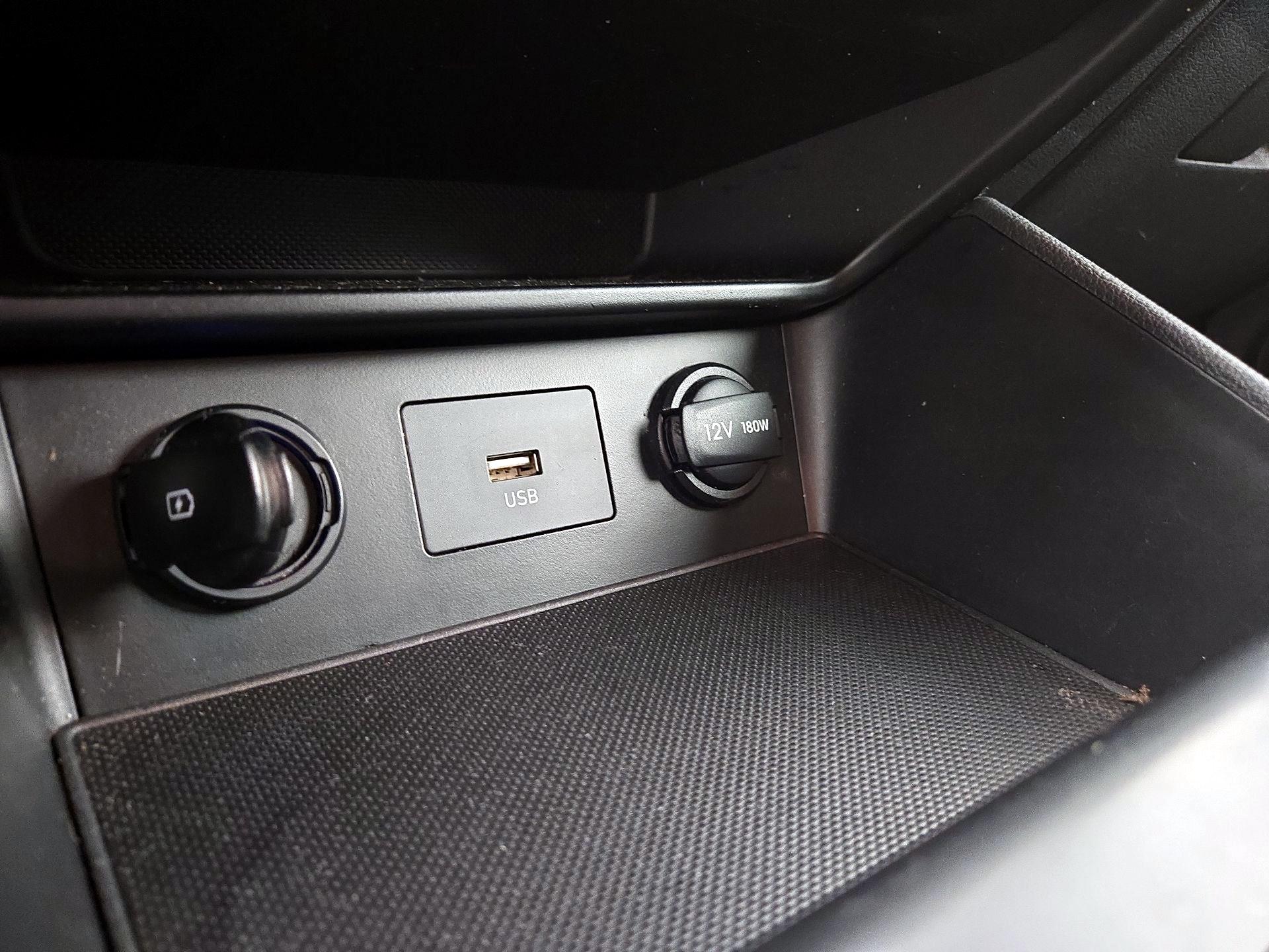 Thumbnail: 2022 Hyundai Kona - 18