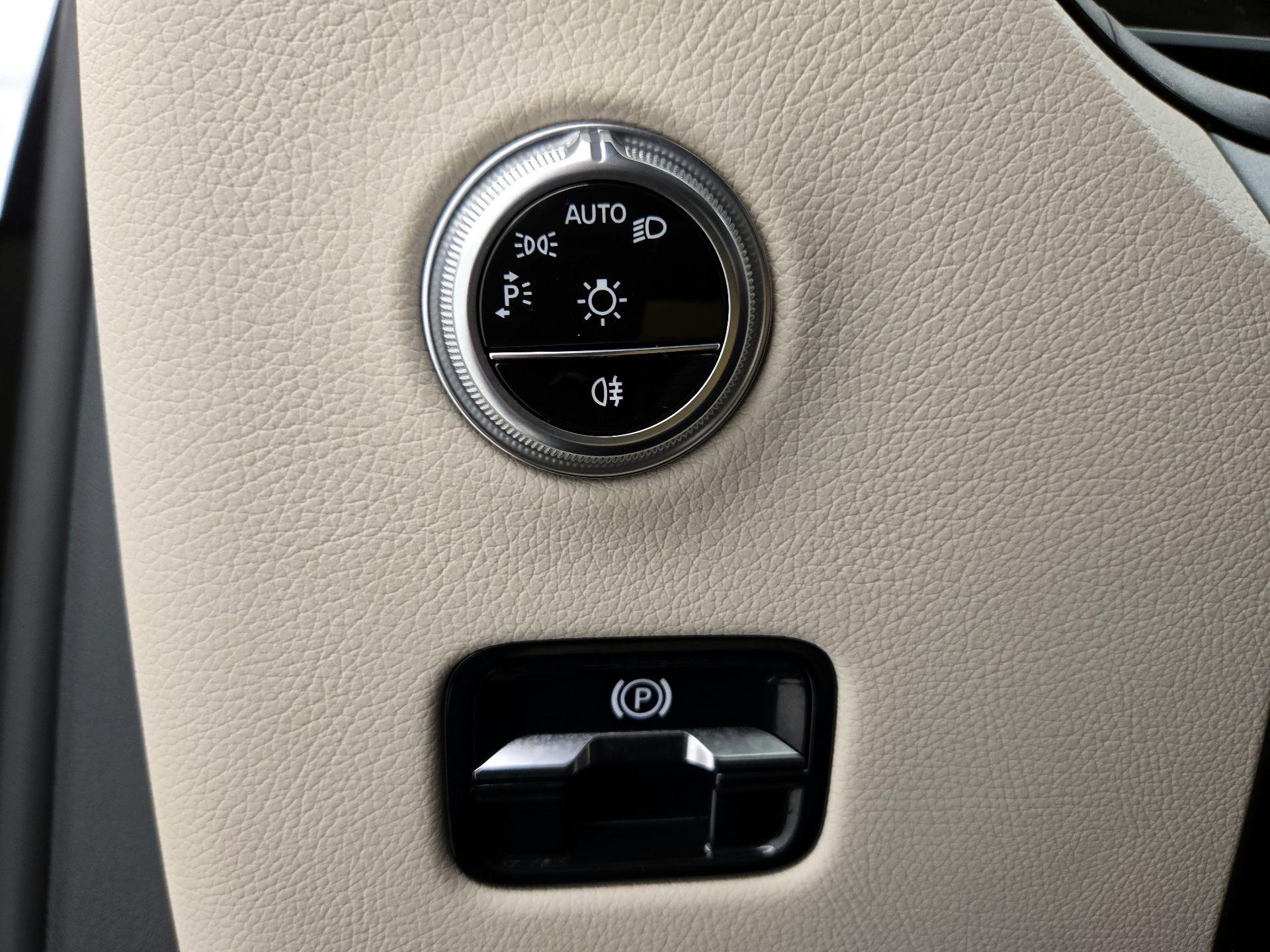 Thumbnail: 2024 Mercedes-Benz GLC - 13