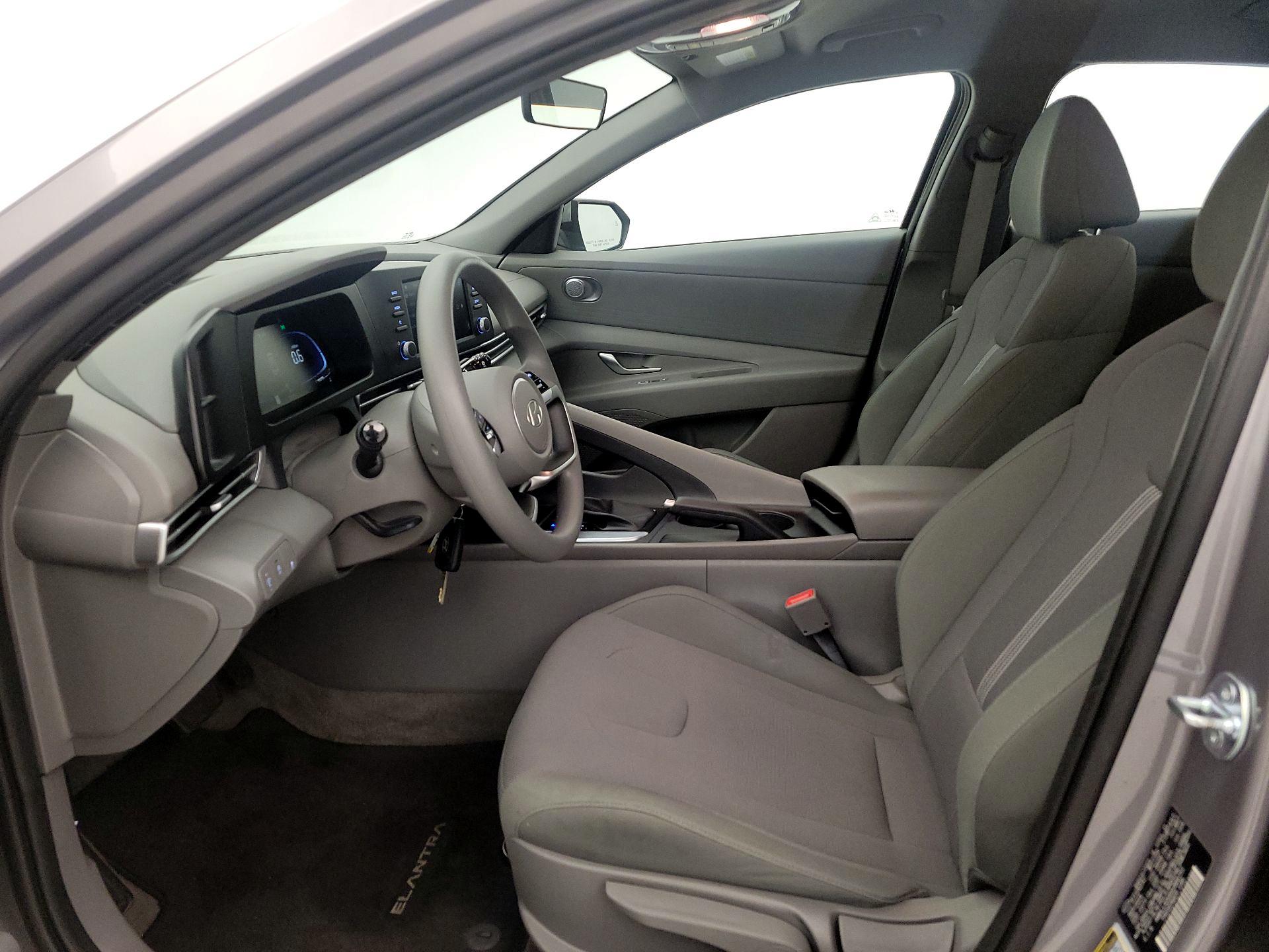 Thumbnail: 2025 Hyundai Elantra - 11