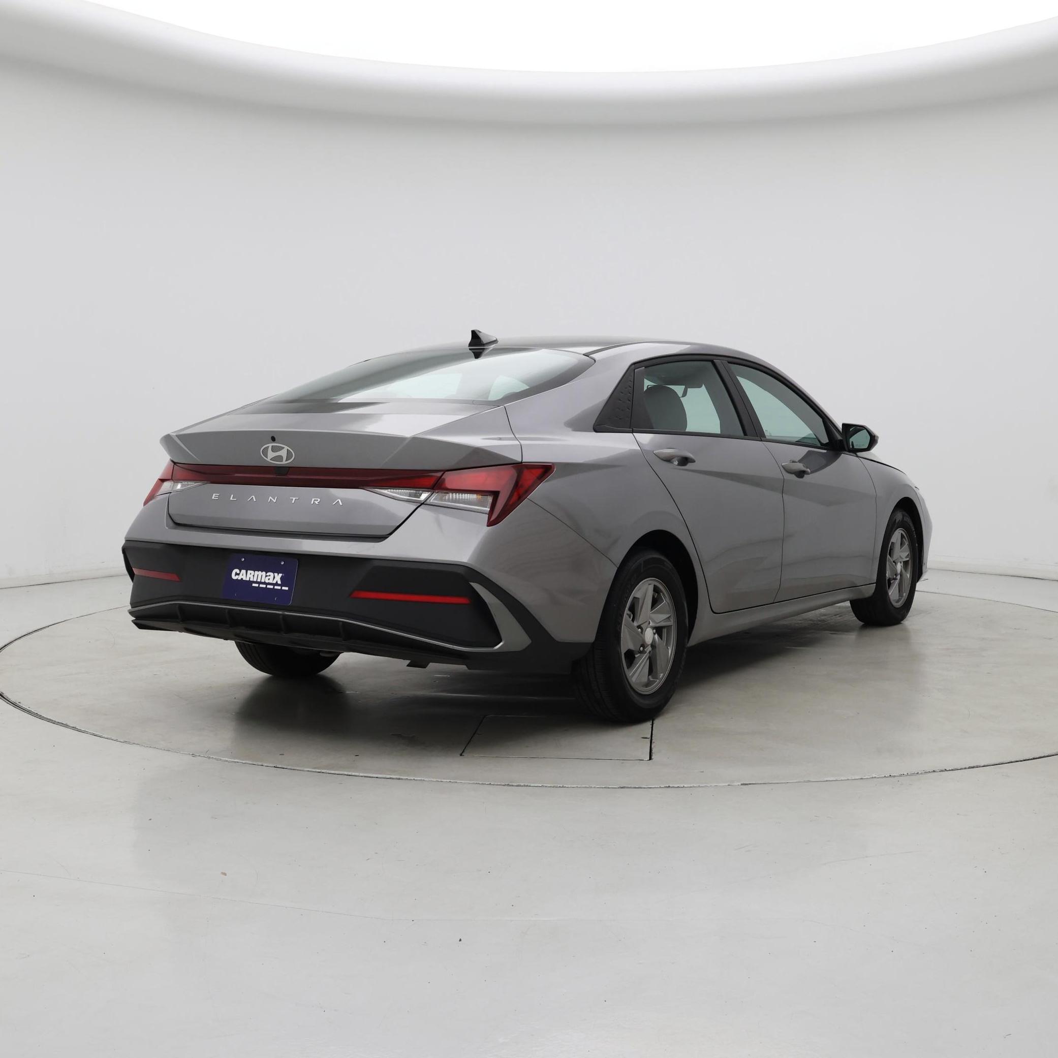 Thumbnail: 2025 Hyundai Elantra - 8