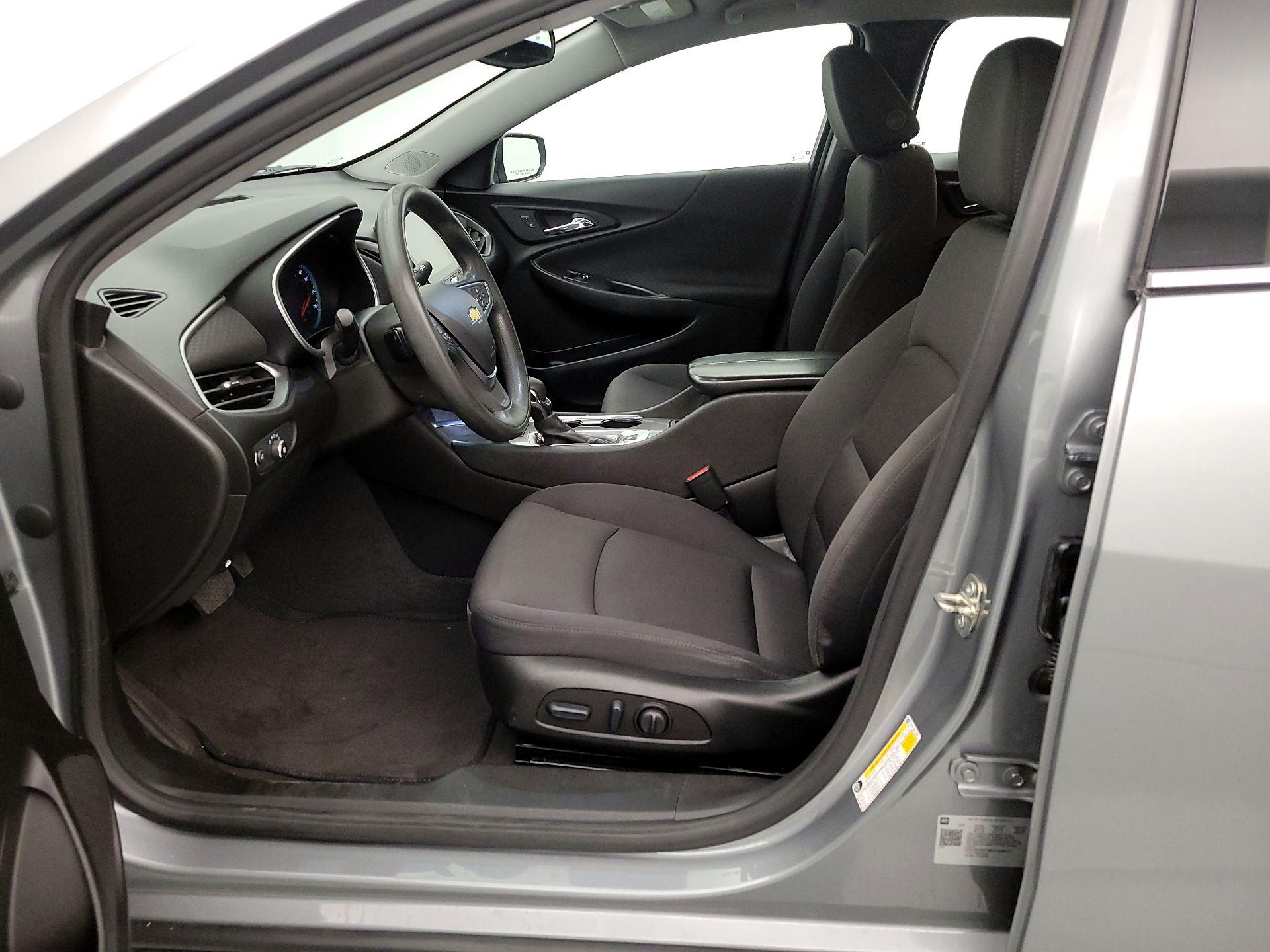 Thumbnail: 2023 Chevrolet Malibu - 11