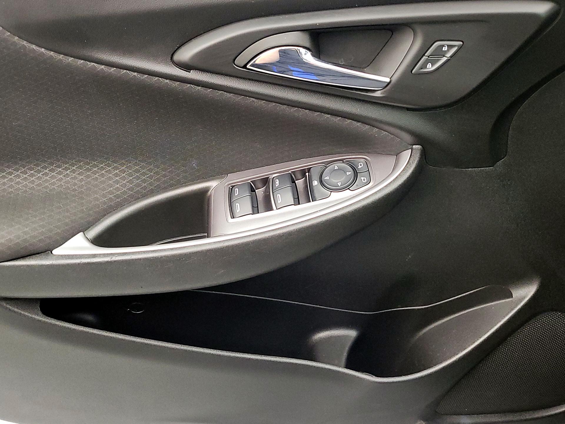 Thumbnail: 2023 Chevrolet Malibu - 12