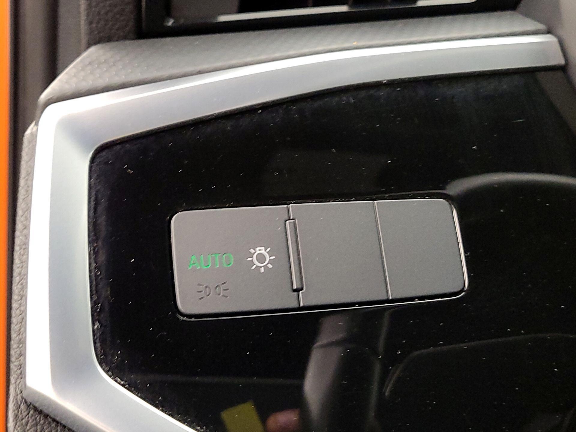 Thumbnail: 2022 Audi Q3 - 13