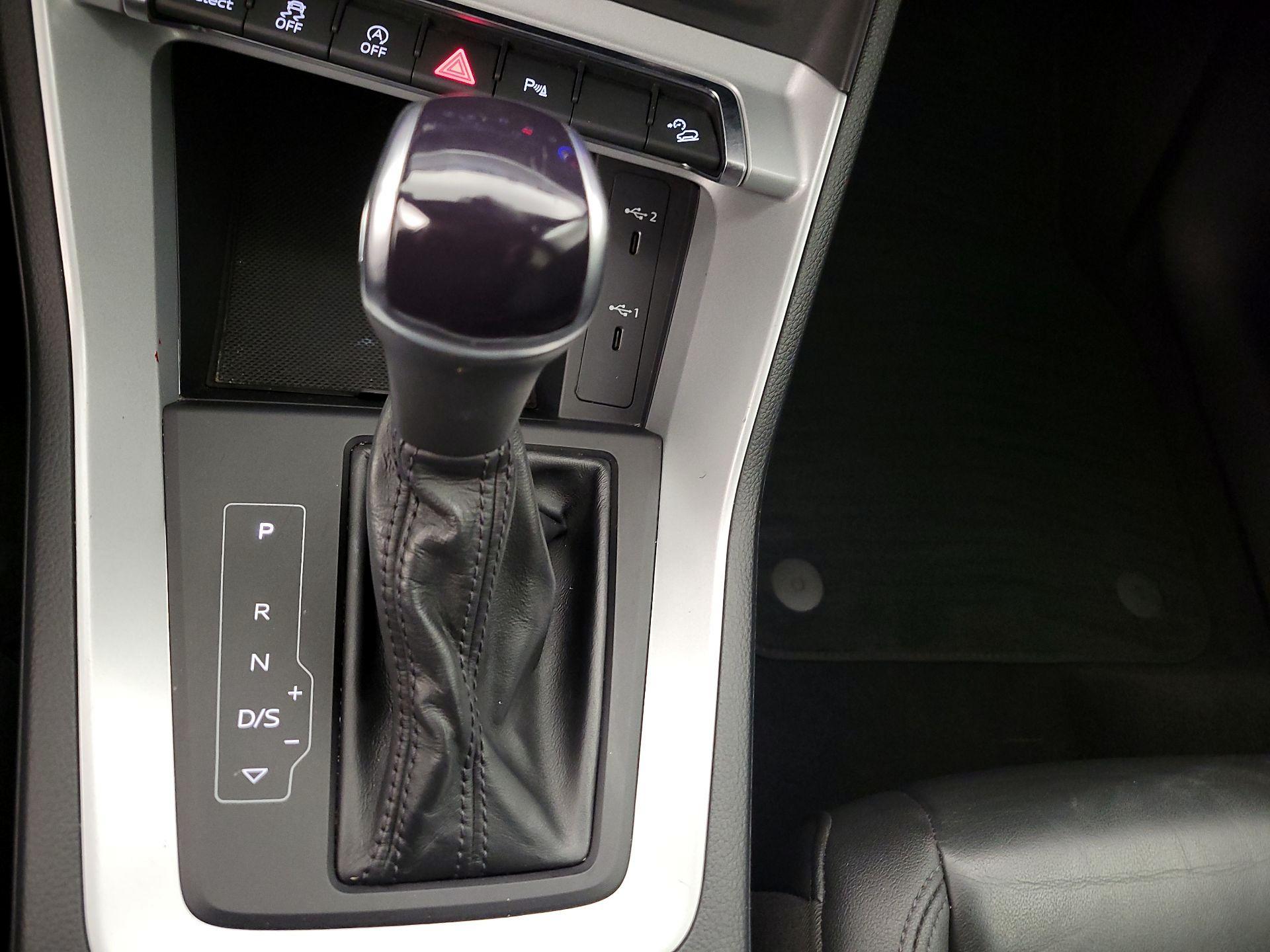 Thumbnail: 2022 Audi Q3 - 17