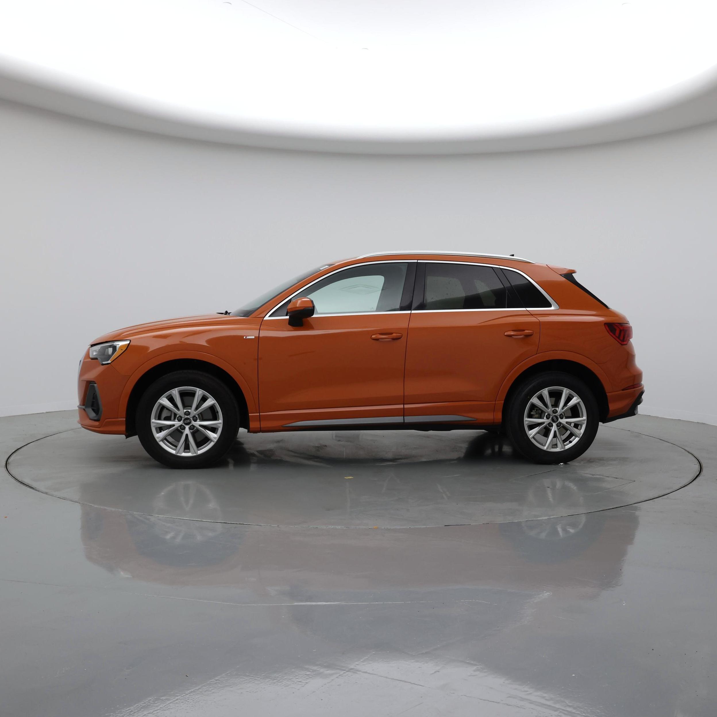 Thumbnail: 2022 Audi Q3 - 3