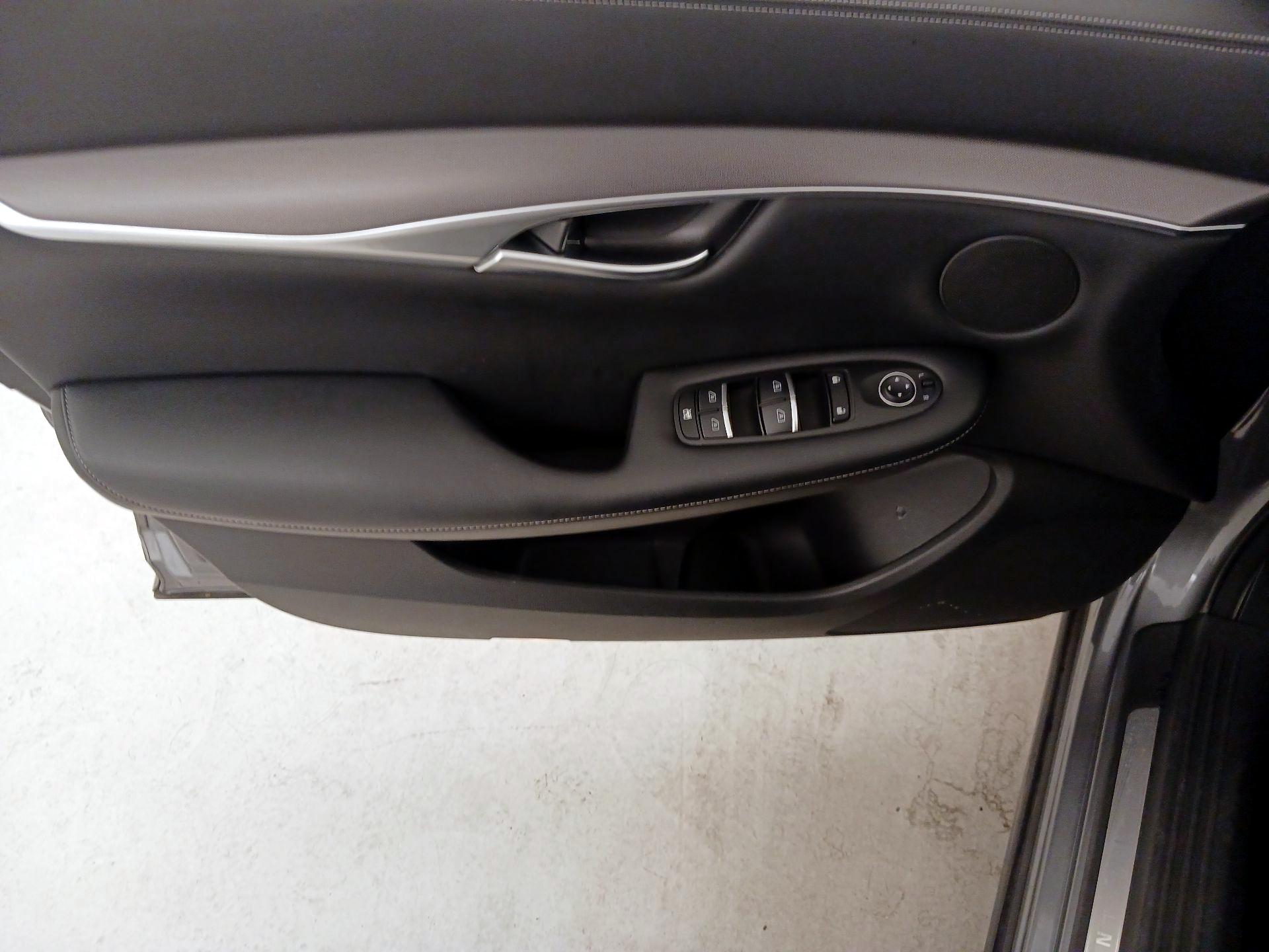 Thumbnail: 2021 INFINITI QX50 - 12