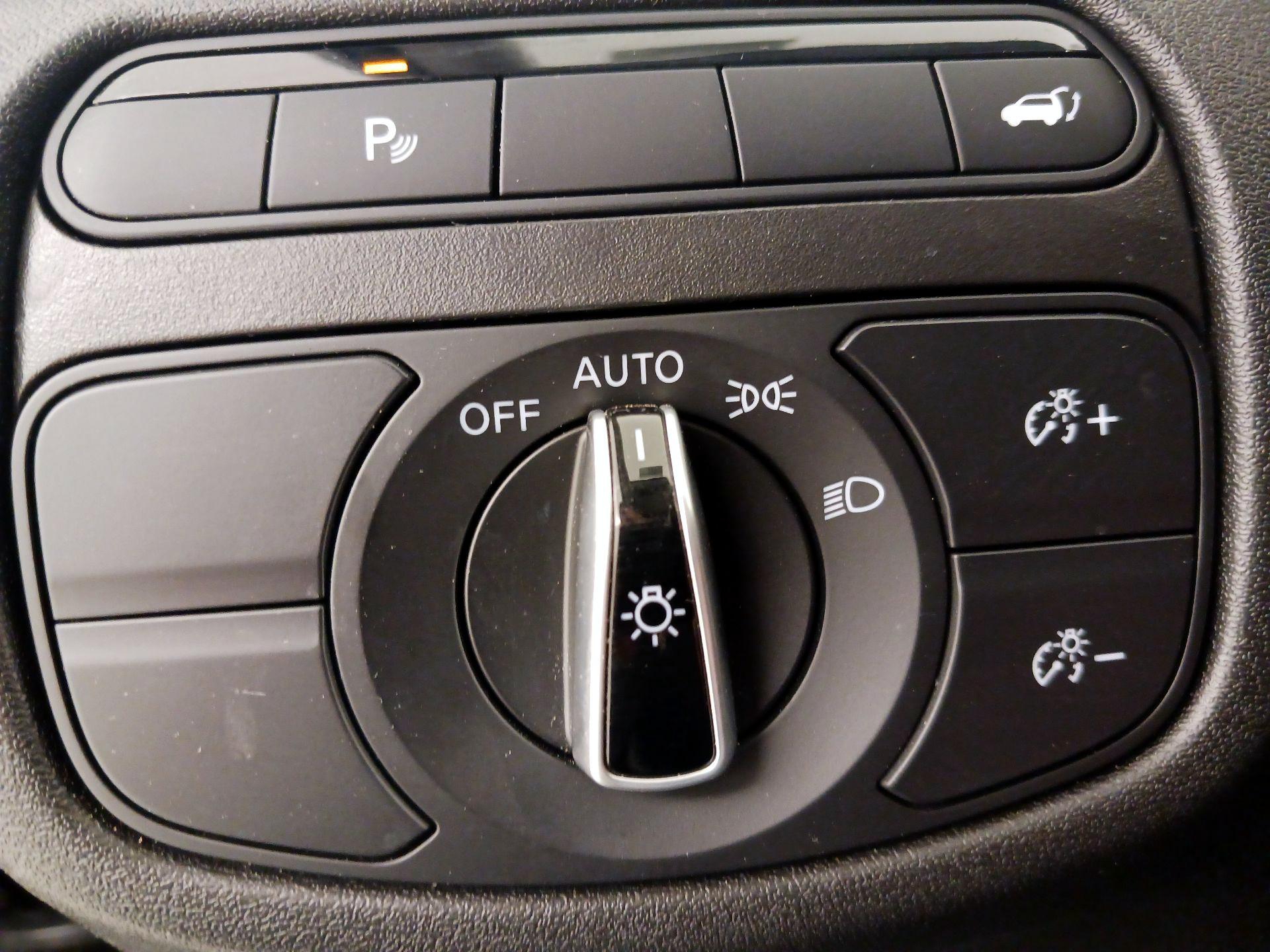 Thumbnail: 2021 INFINITI QX50 - 13