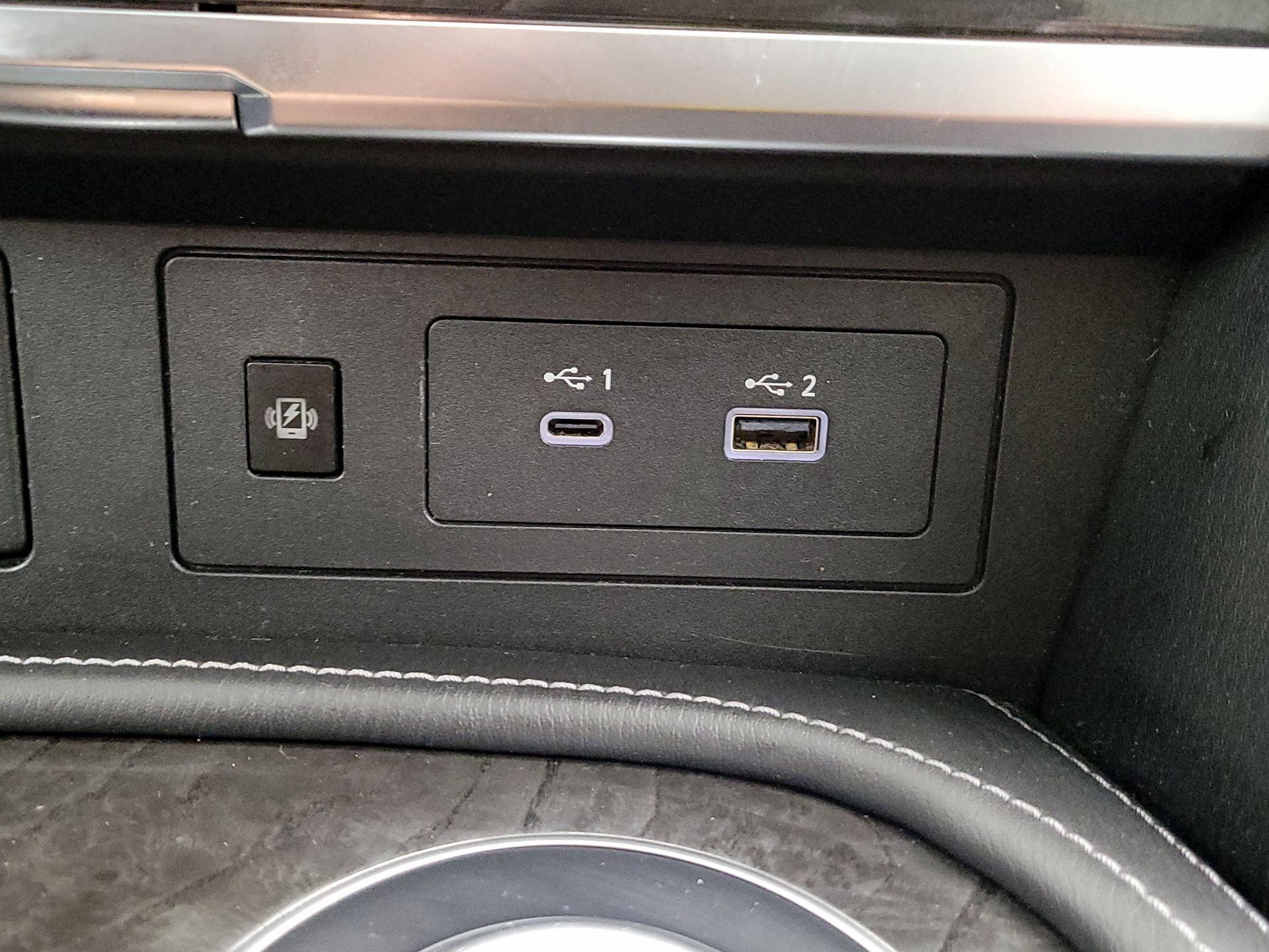 Thumbnail: 2024 INFINITI QX80 - 19