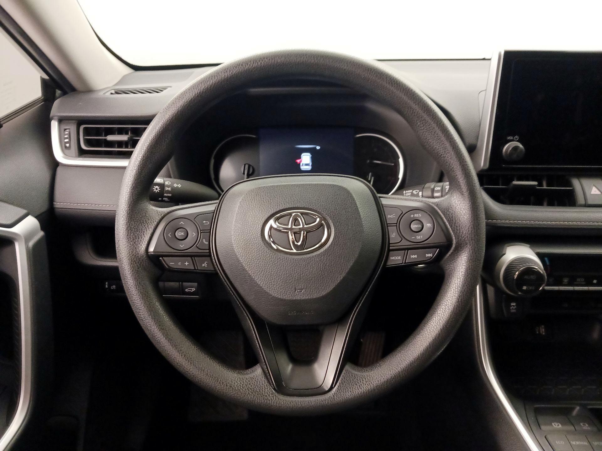 Thumbnail: 2023 Toyota RAV4 - 10