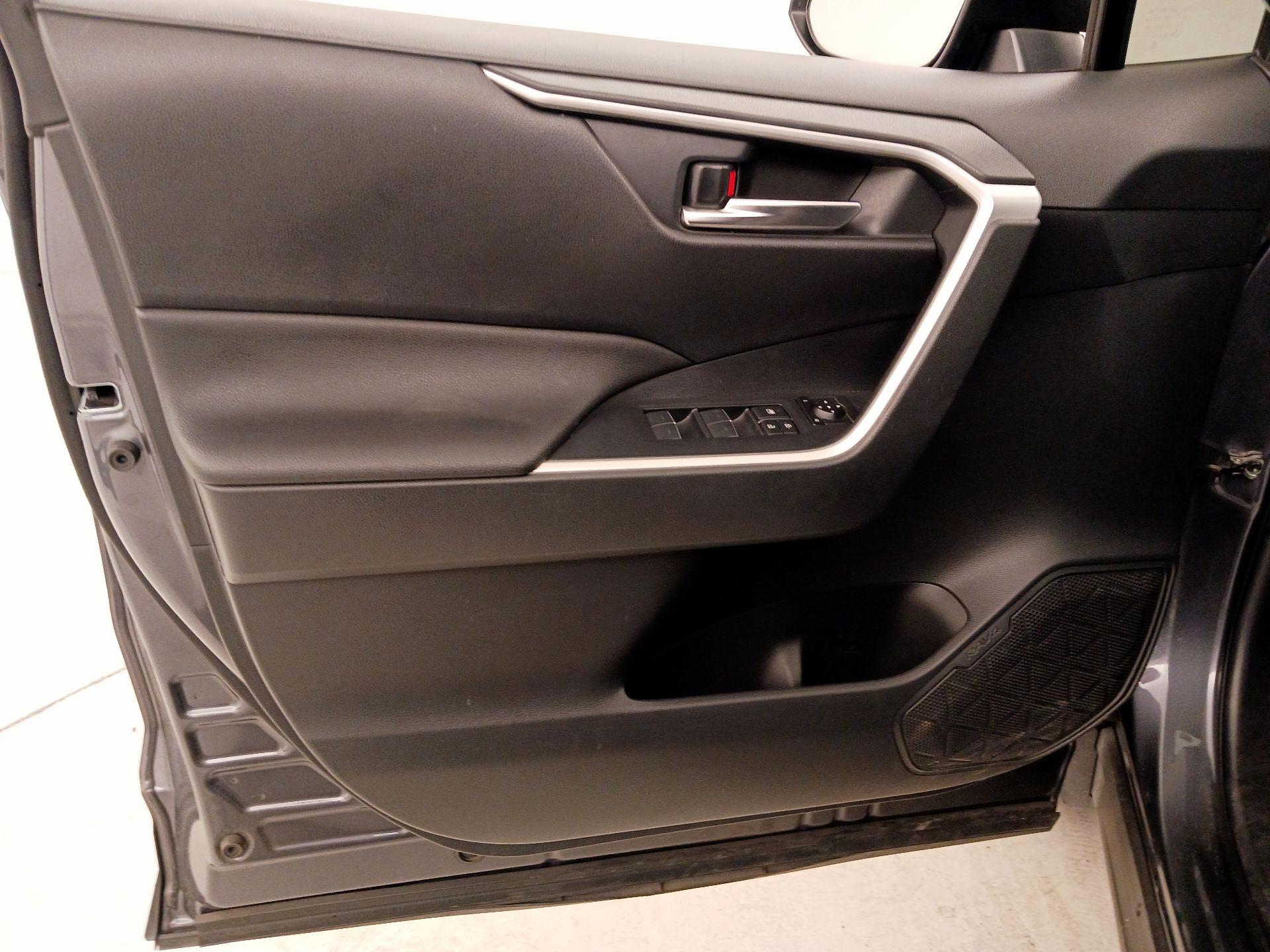 Thumbnail: 2023 Toyota RAV4 - 12