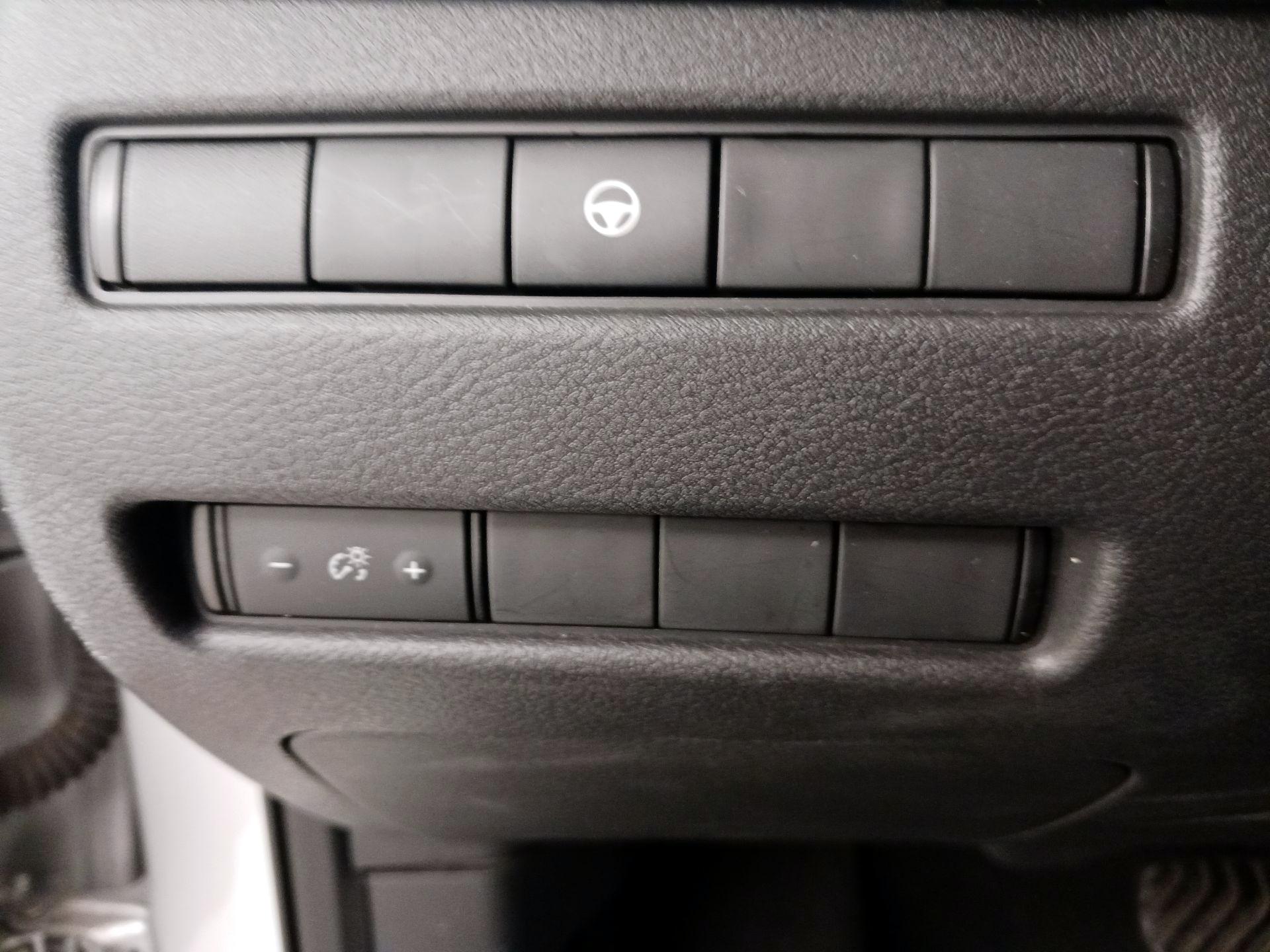 Thumbnail: 2022 Nissan Rogue - 13