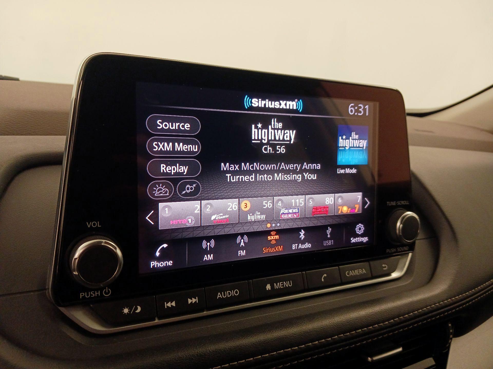 Thumbnail: 2022 Nissan Rogue - 15