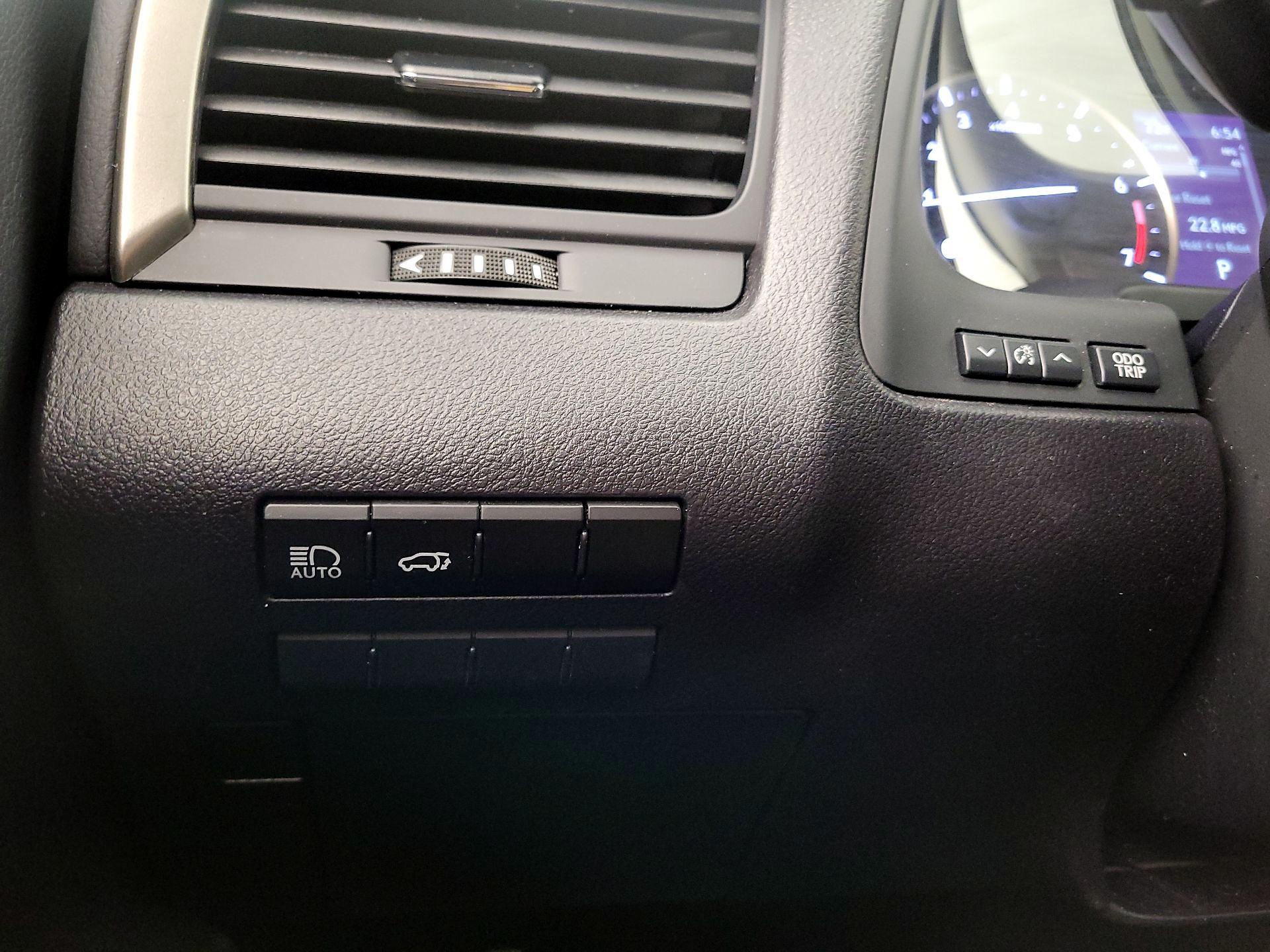 Thumbnail: 2022 Lexus RX - 13