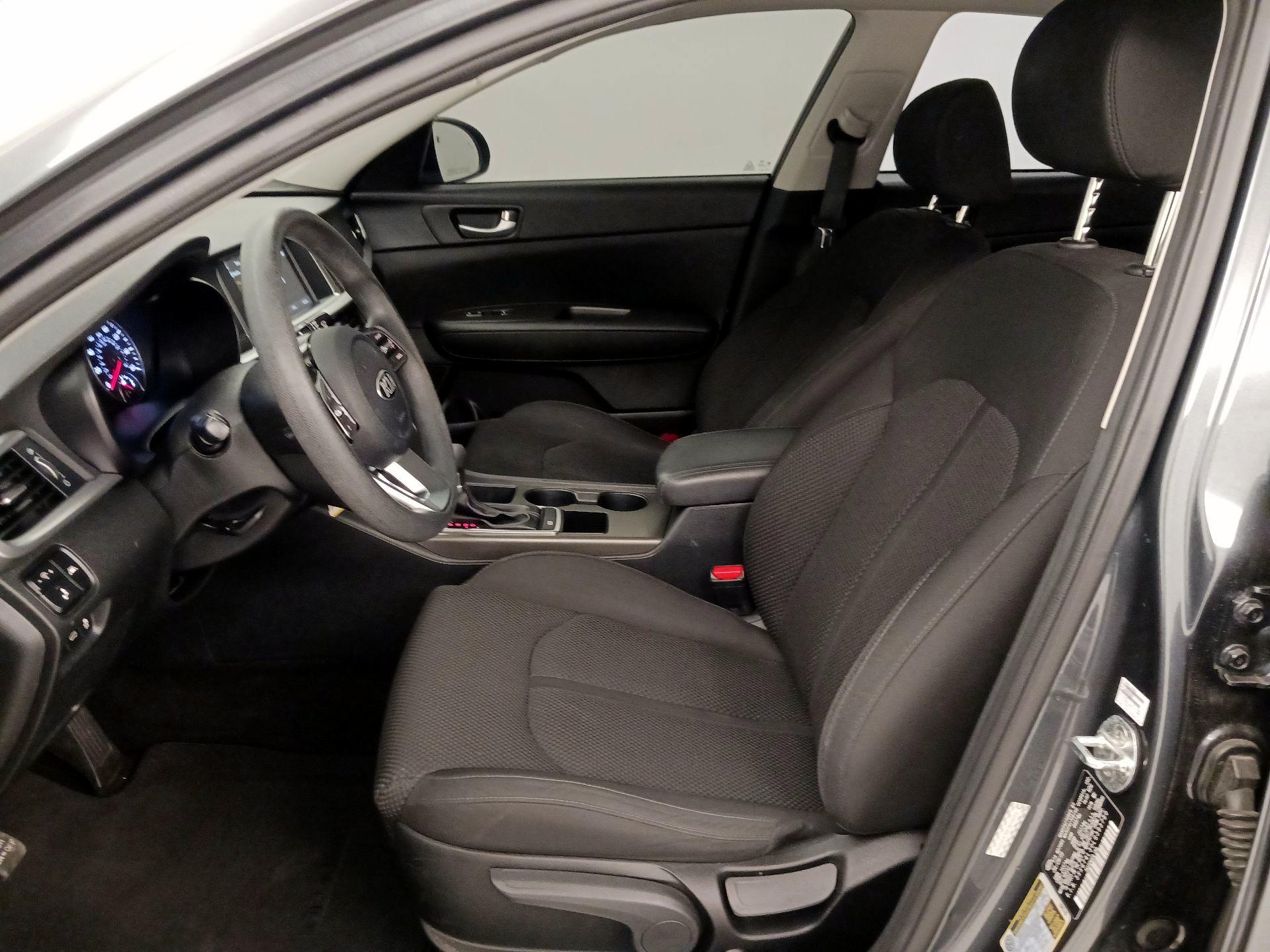 Thumbnail: 2020 Kia Optima - 11