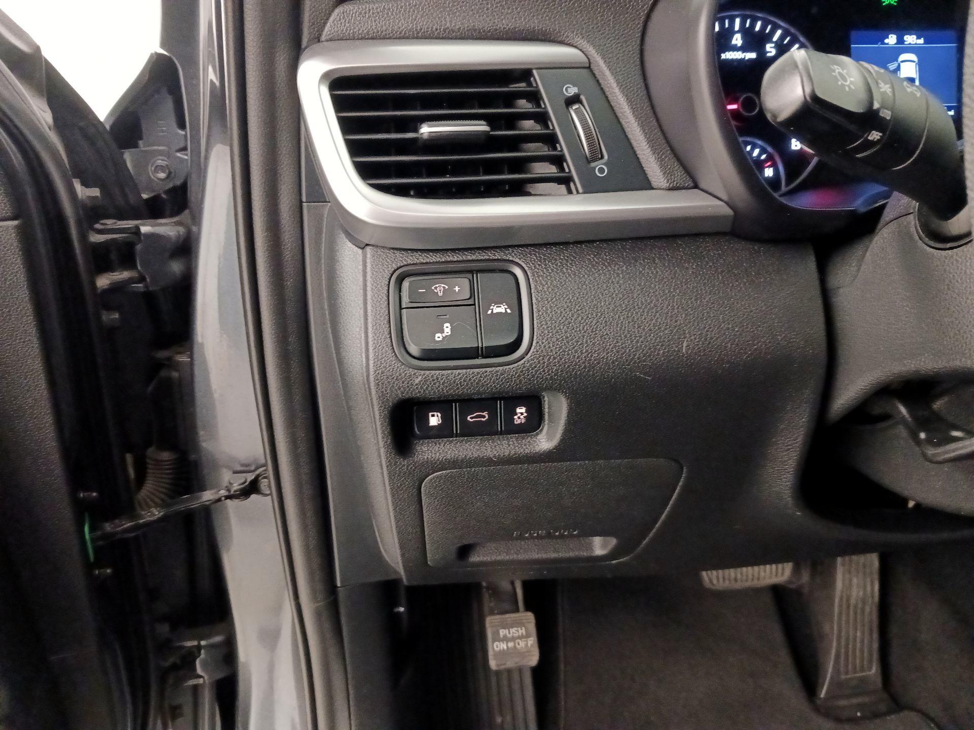 Thumbnail: 2020 Kia Optima - 13