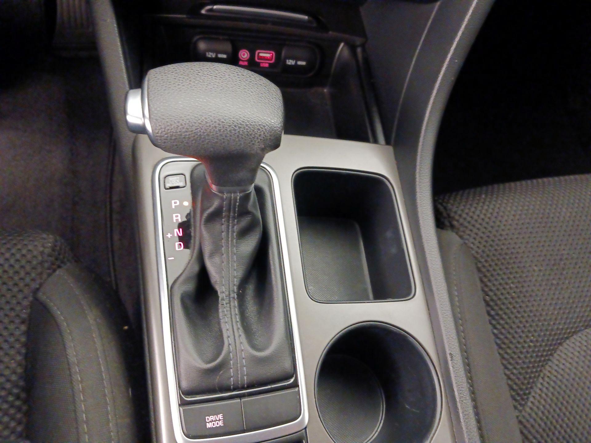 Thumbnail: 2020 Kia Optima - 17