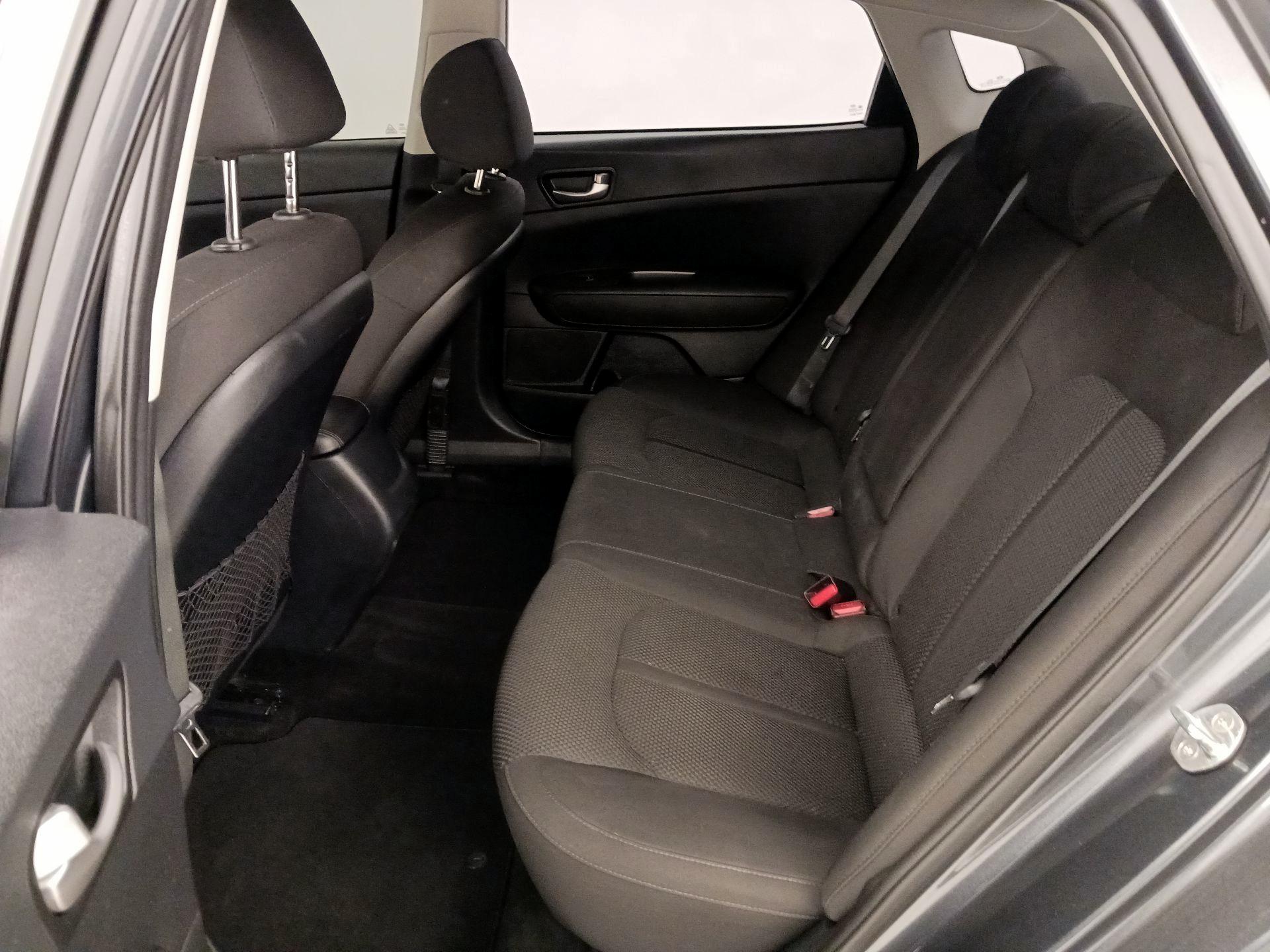 Thumbnail: 2020 Kia Optima - 19