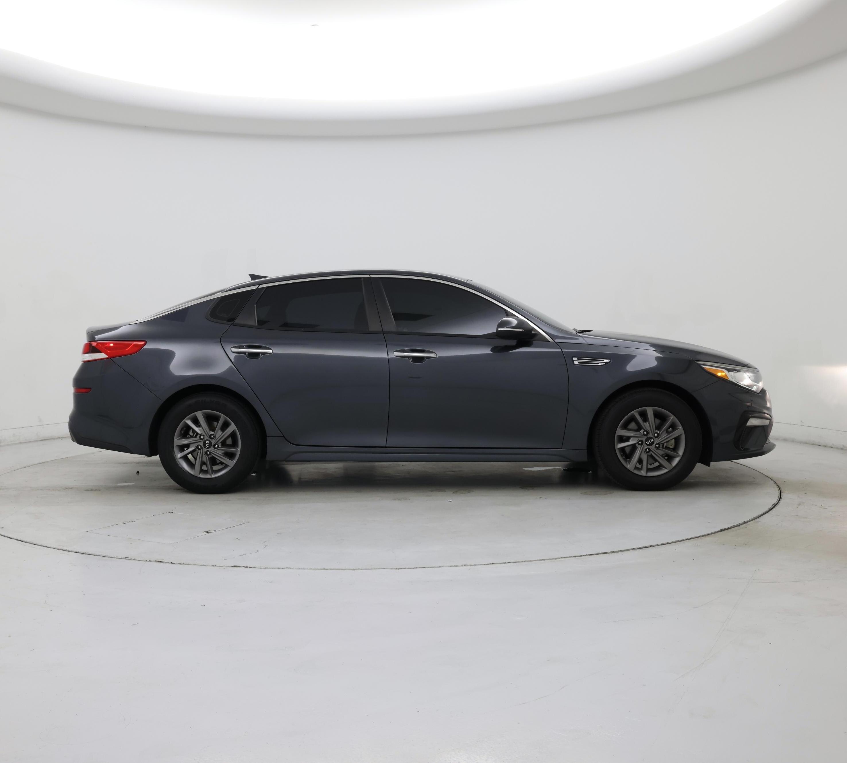 Thumbnail: 2020 Kia Optima - 7