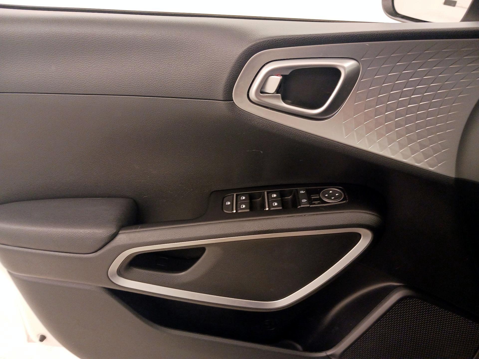 Thumbnail: 2024 Kia Soul - 12