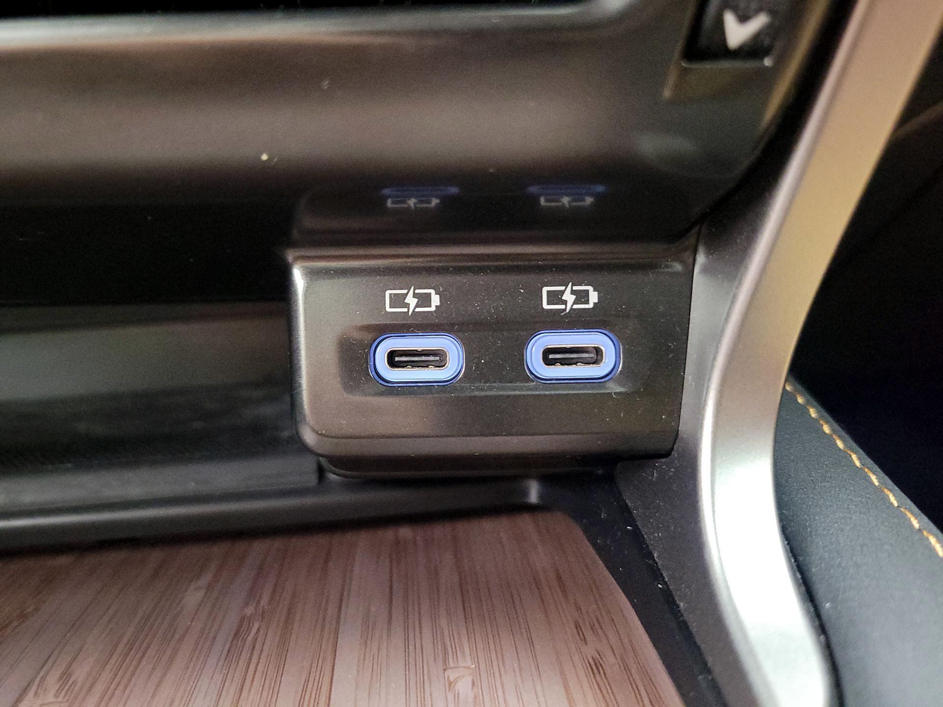 Thumbnail: 2023 Lexus RX - 19