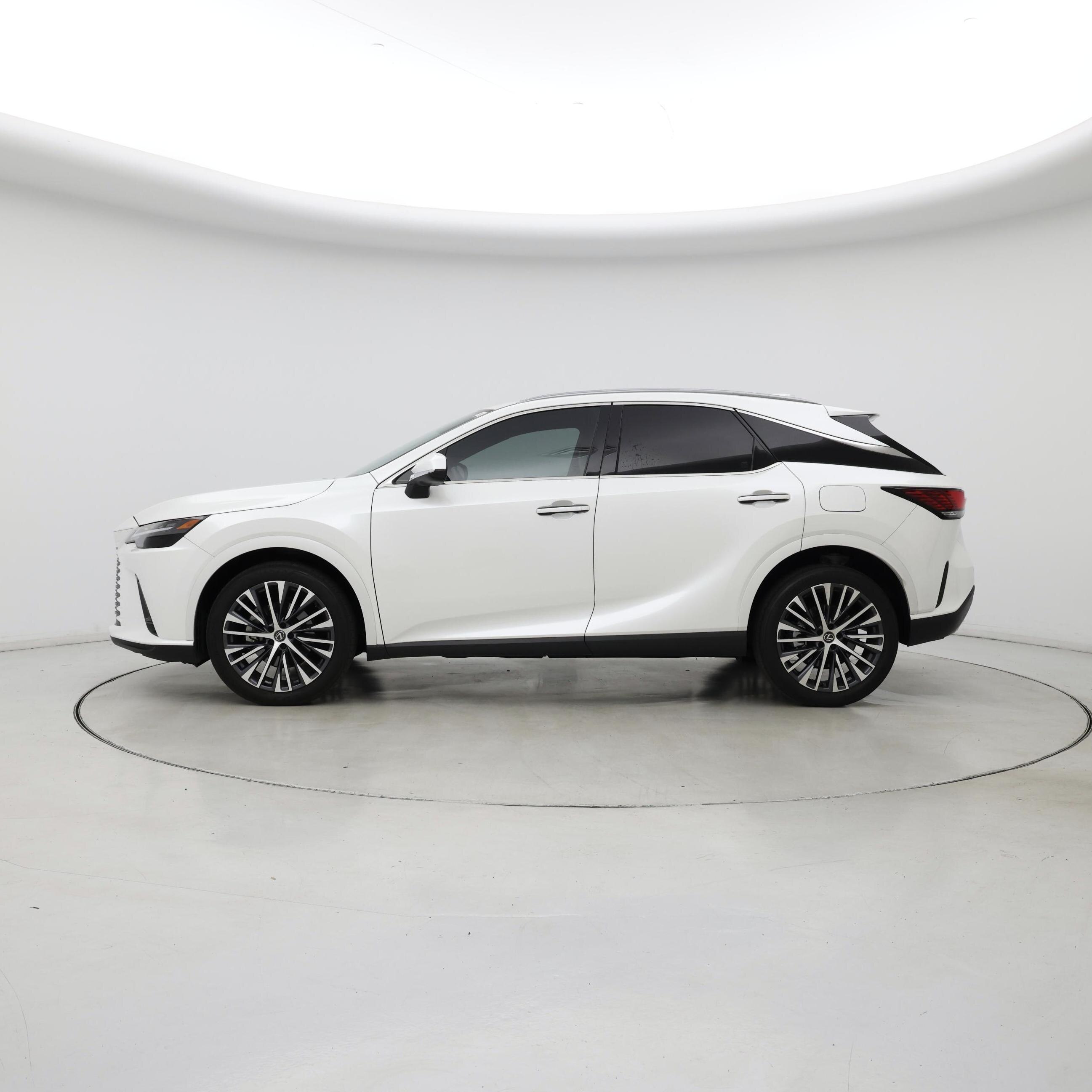 Thumbnail: 2023 Lexus RX - 3