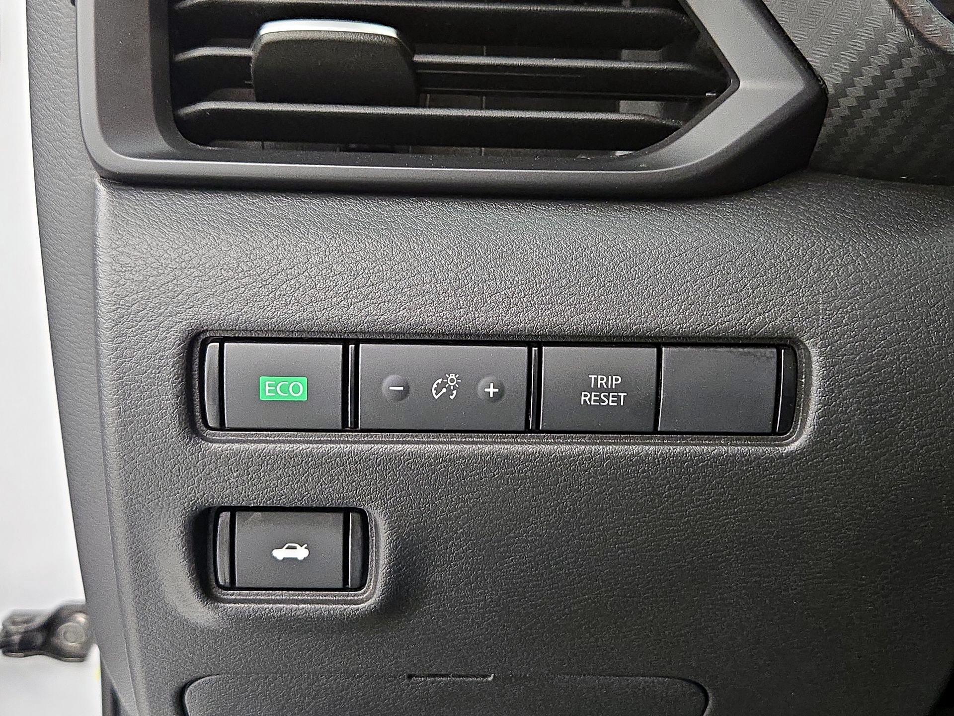 Thumbnail: 2023 Nissan Sentra - 13