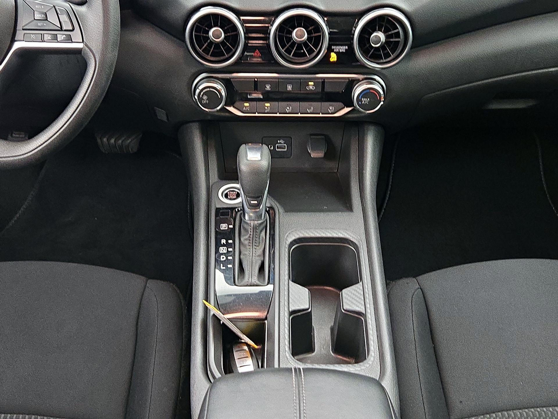 Thumbnail: 2023 Nissan Sentra - 17