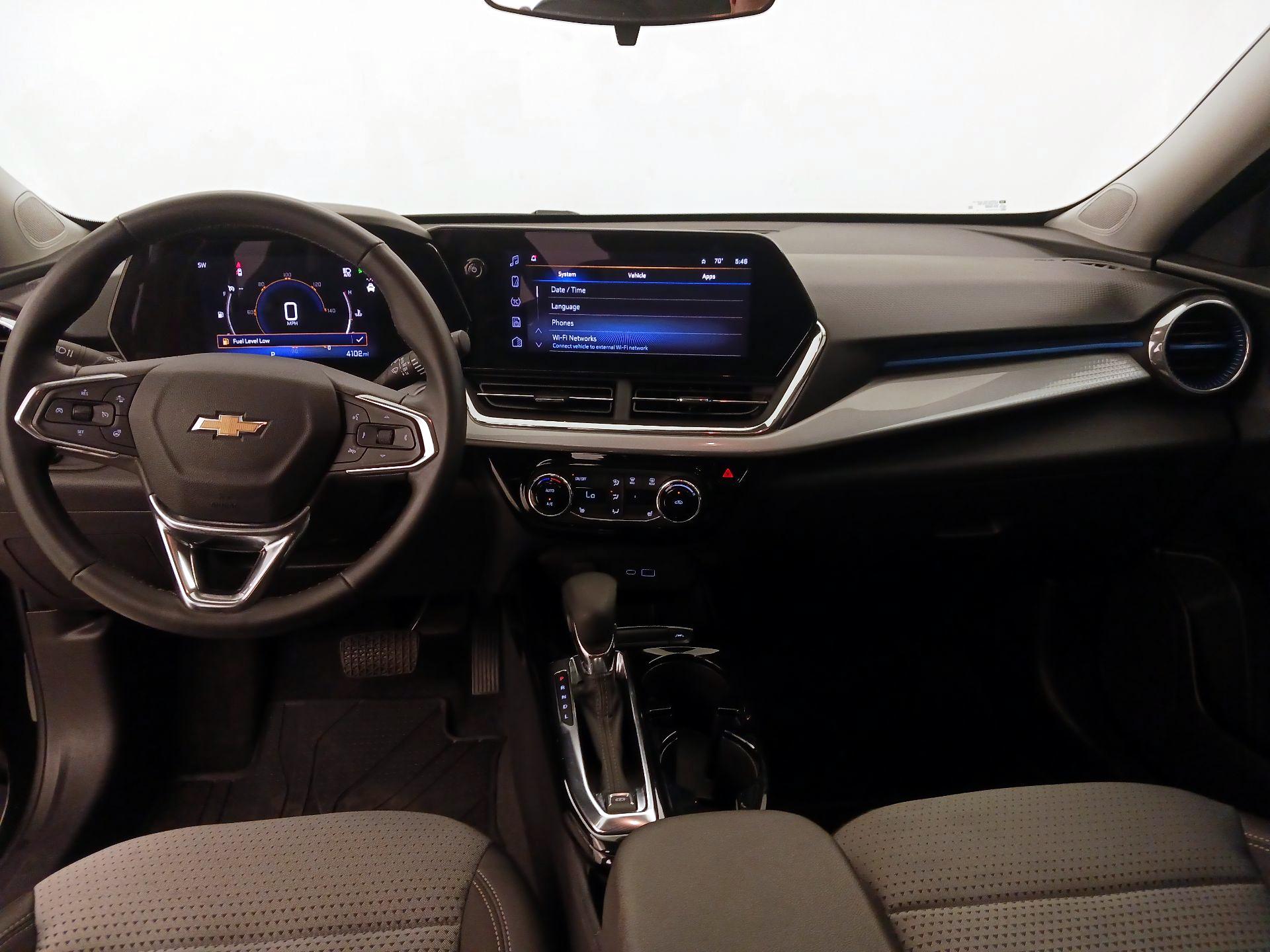 Thumbnail: 2025 Chevrolet Trax - 9