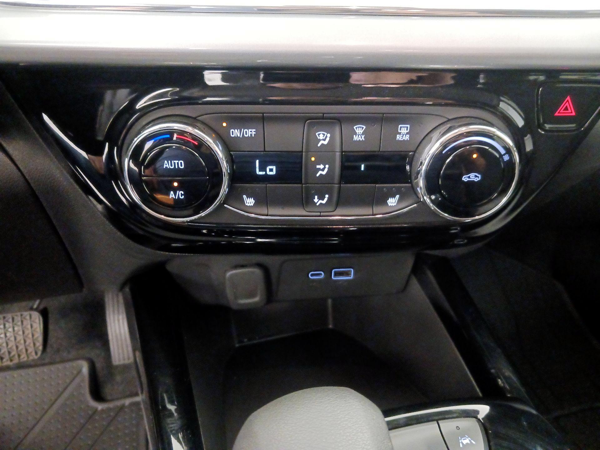 Thumbnail: 2025 Chevrolet Trax - 16